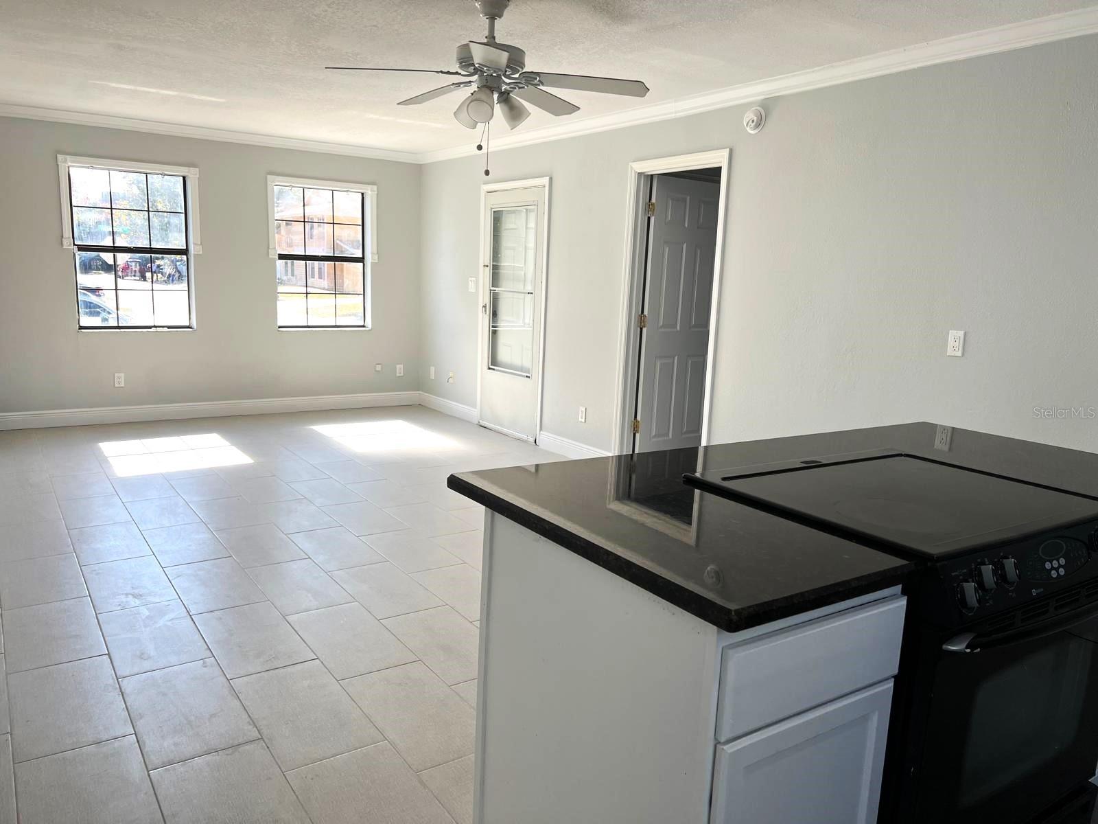 Image 4 of 26 For 453 Hemlock Street