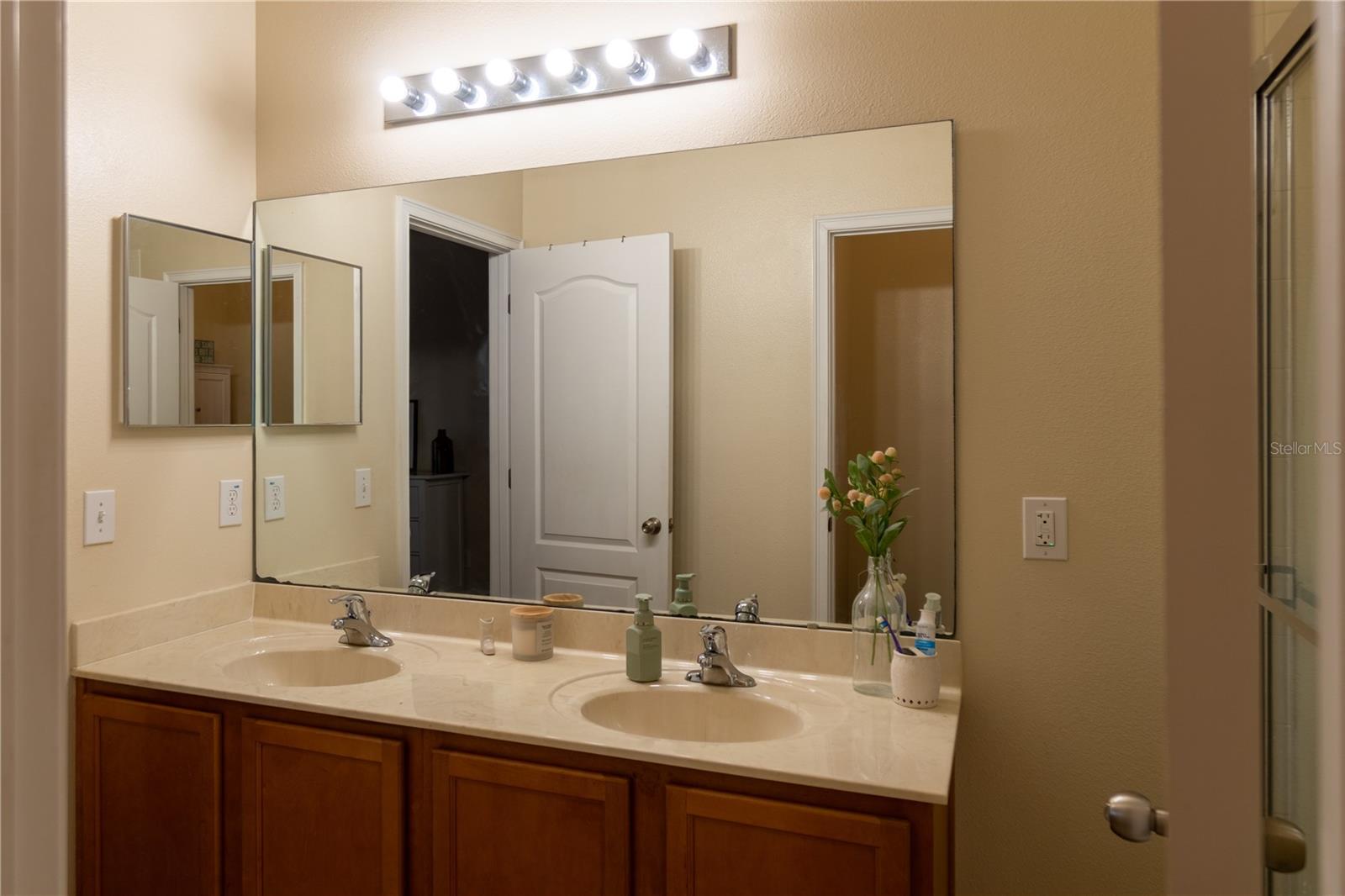 Image 15 of 21 For 2116 Switch Grass Circle