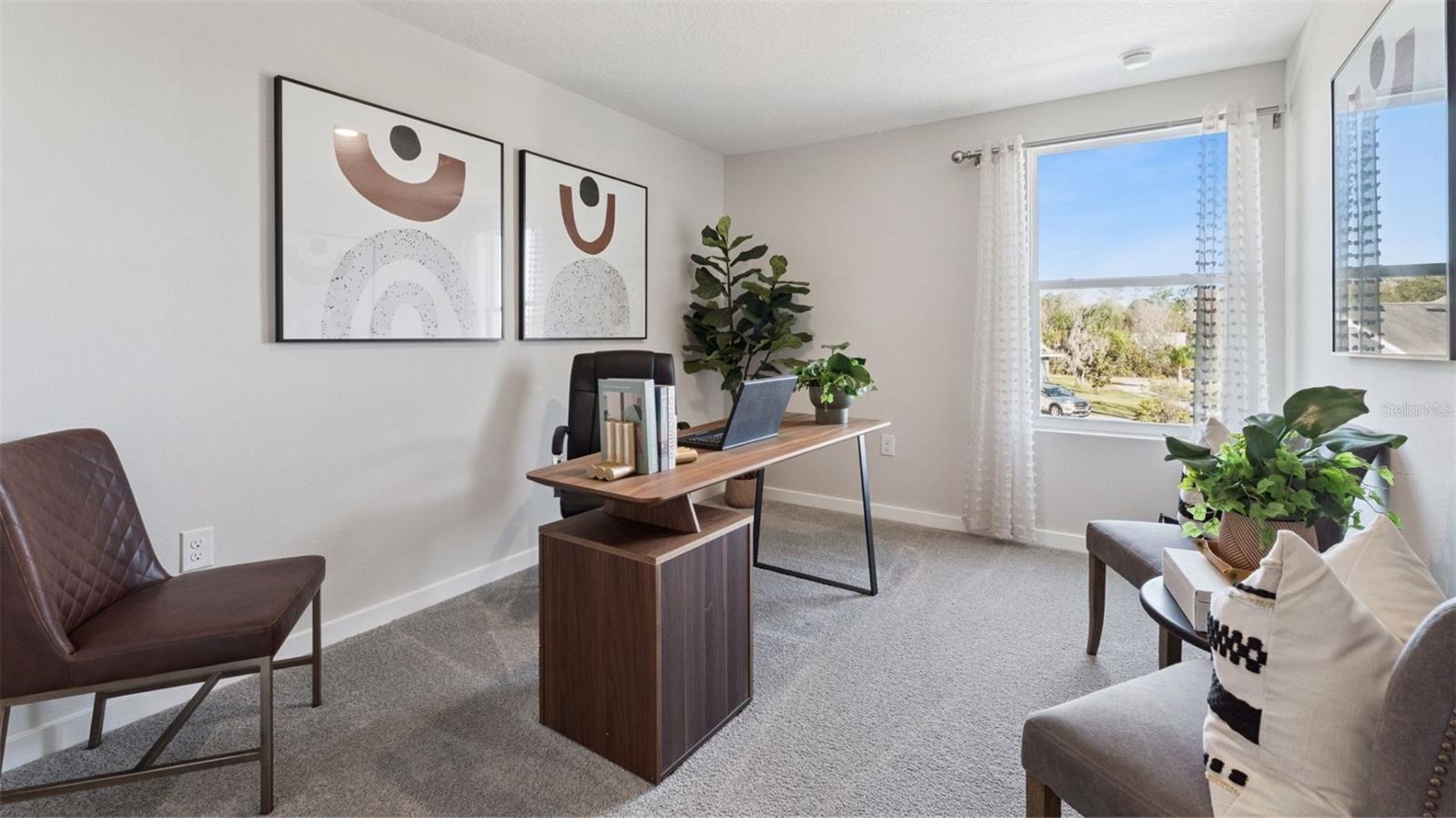 Listing photo id 8 for 4391 Hazel Street