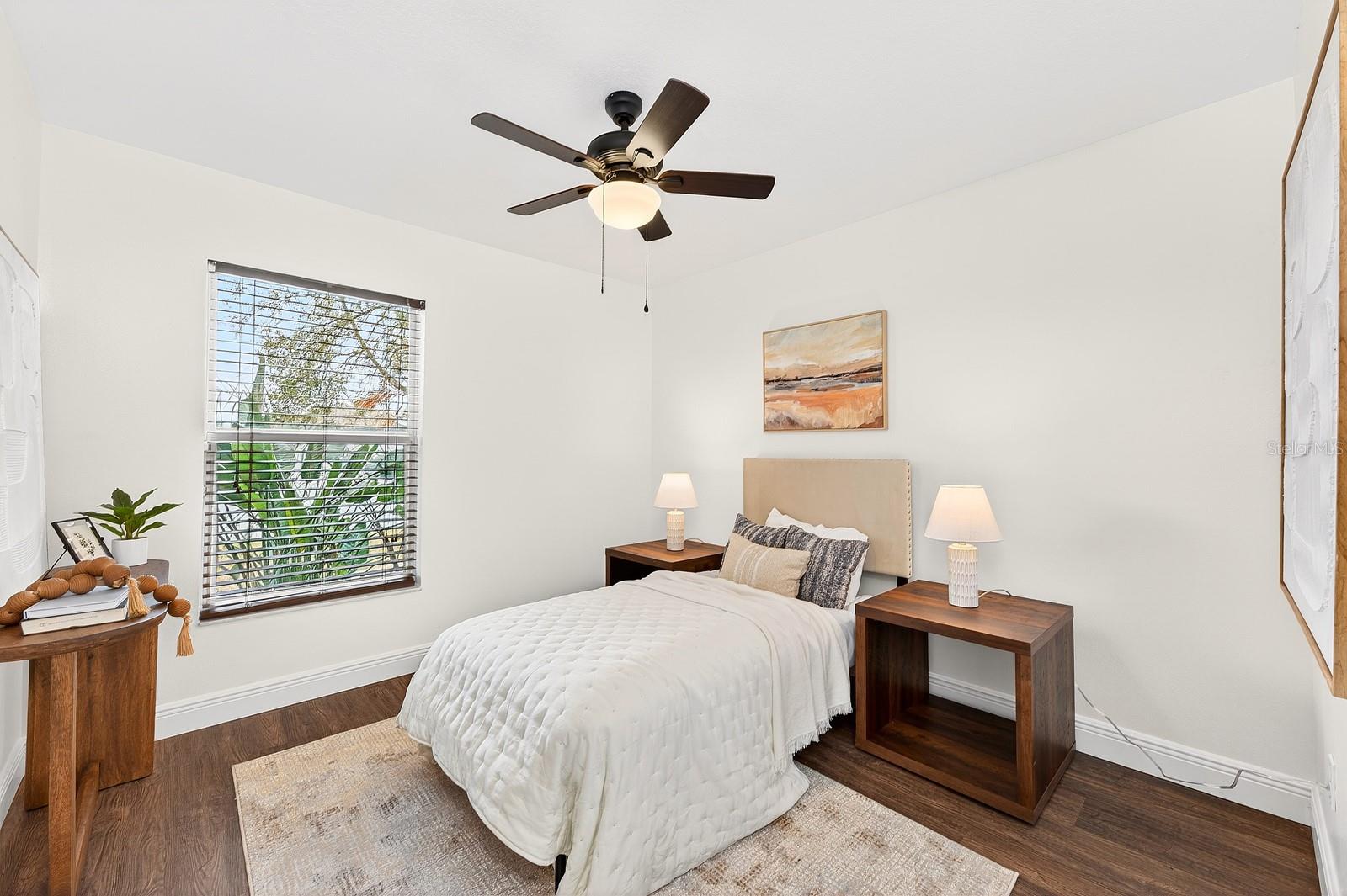 Image 16 of 41 For 15821 Bay Vista Drive