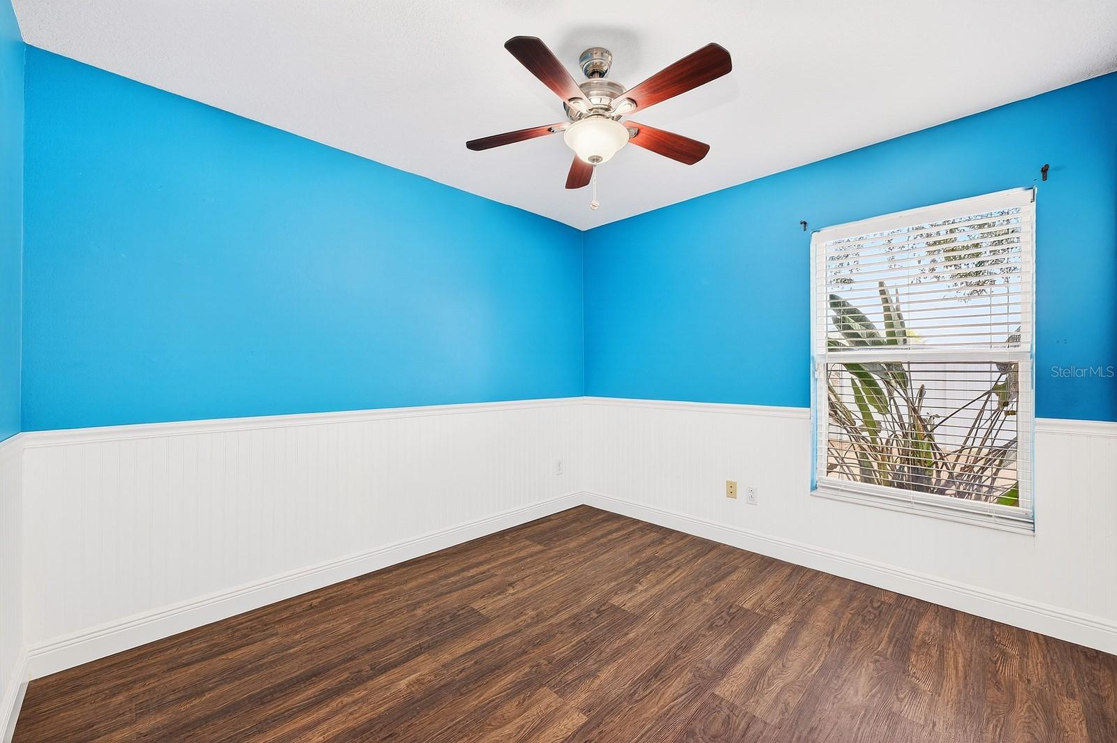 Image 18 of 41 For 15821 Bay Vista Drive