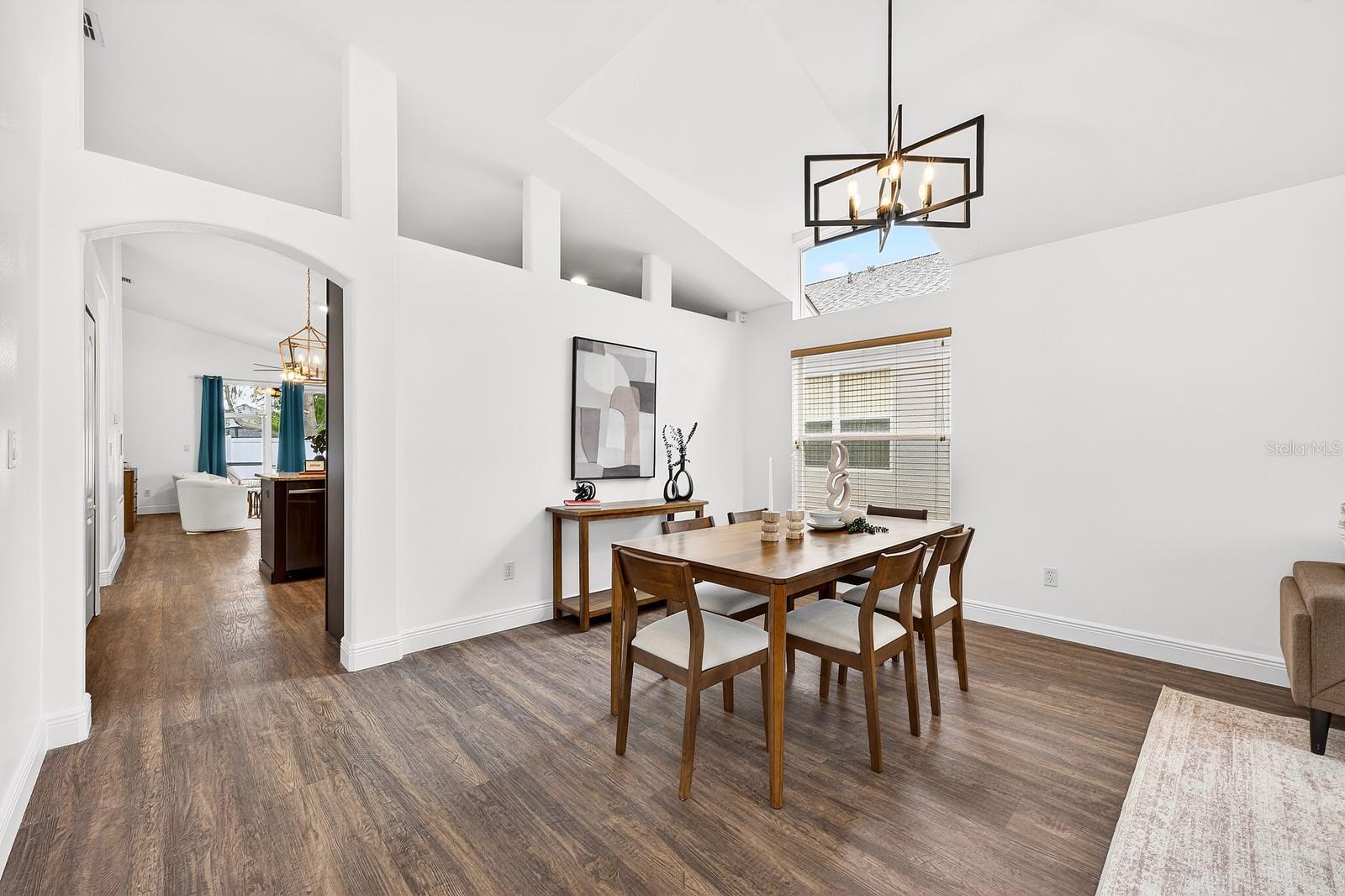 Image 4 of 41 For 15821 Bay Vista Drive