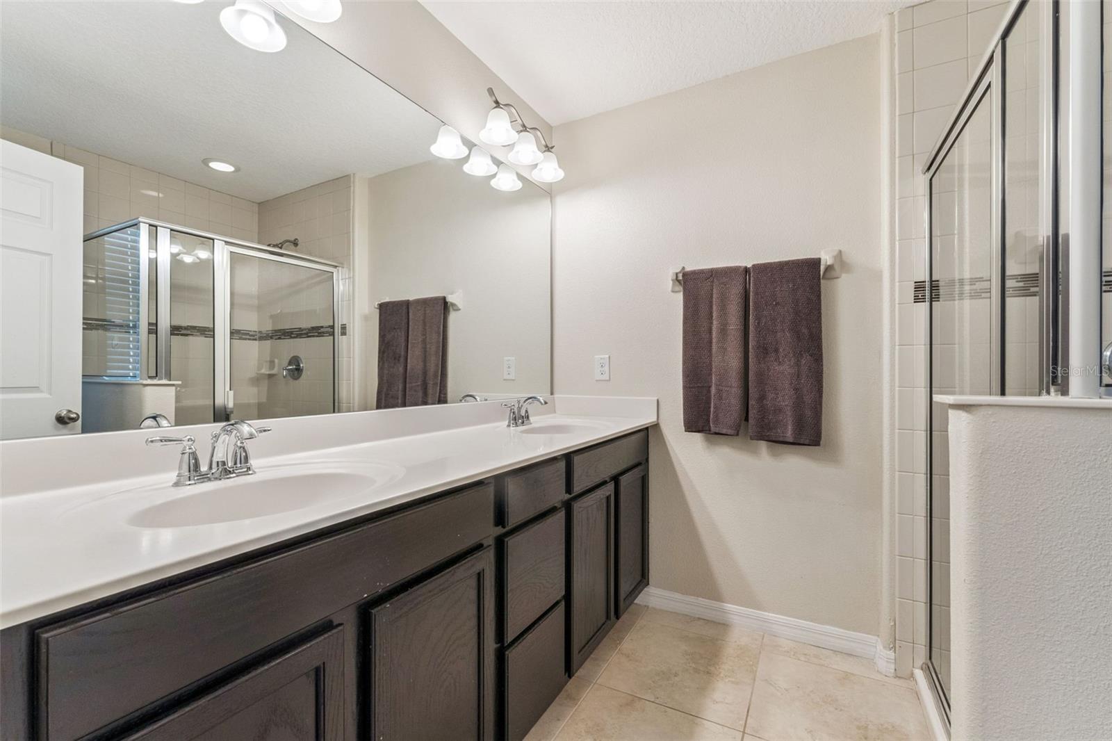 Image 24 of 50 For 1082 Clifton Springs Lane