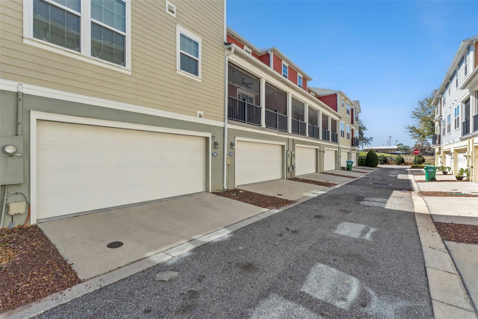 Image 33 of 50 For 1082 Clifton Springs Lane