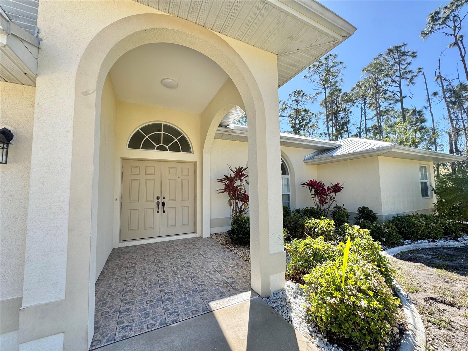 Image 16 of 20 For 1382 Maracaibo Street