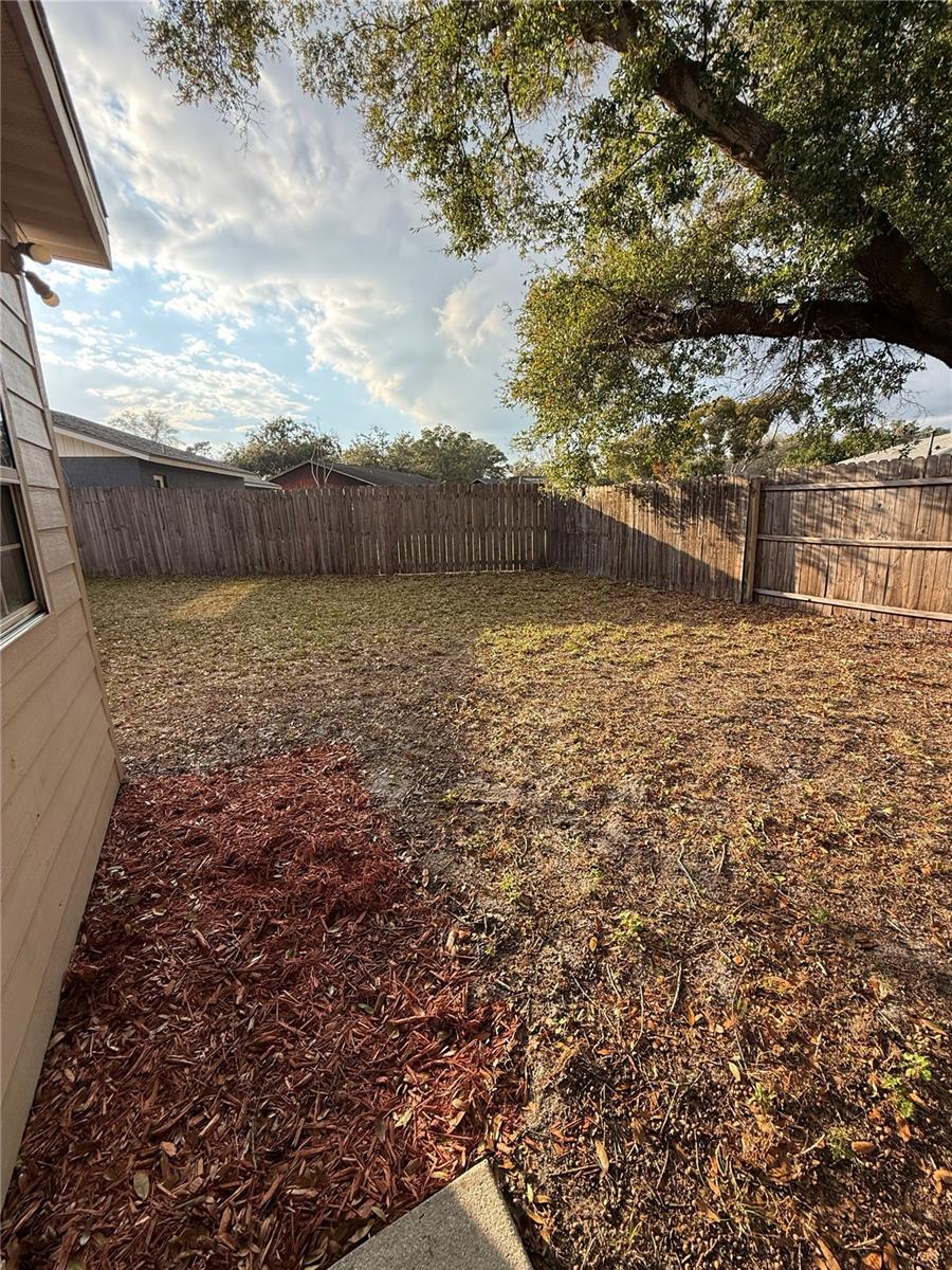 Image 19 of 36 For 820 Sutter Loop