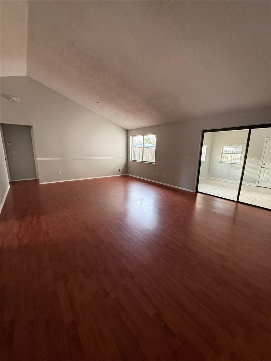 Image 2 of 36 For 820 Sutter Loop