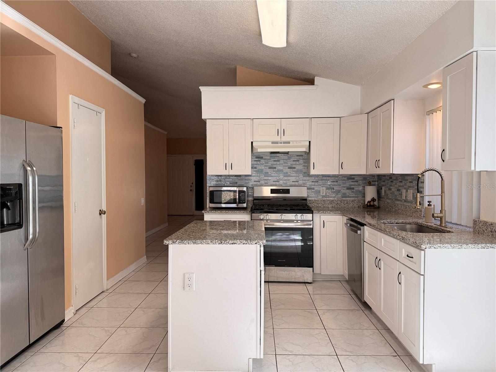 Image 3 of 31 For 4108 Oakberry Drive