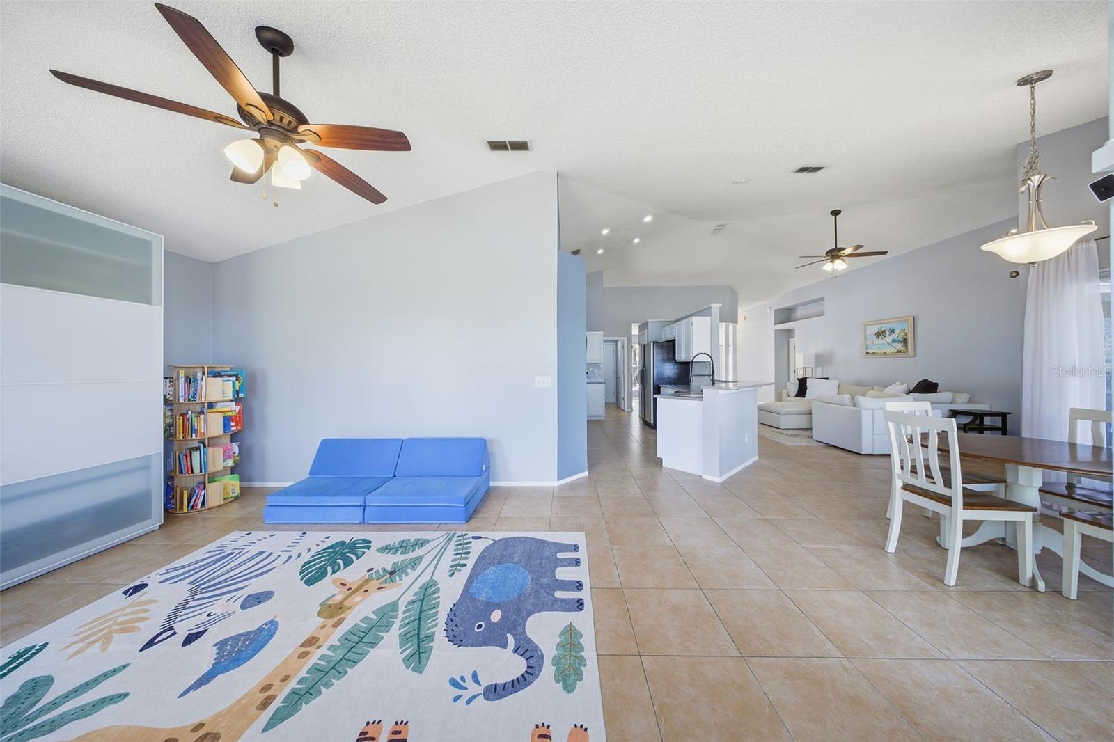 Image 12 of 32 For 1116 Parker Canal Court