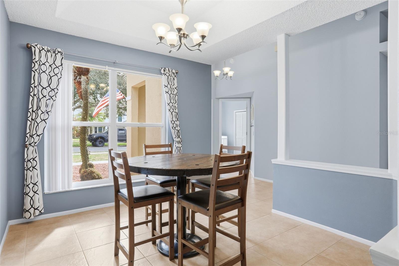 Image 4 of 32 For 1116 Parker Canal Court