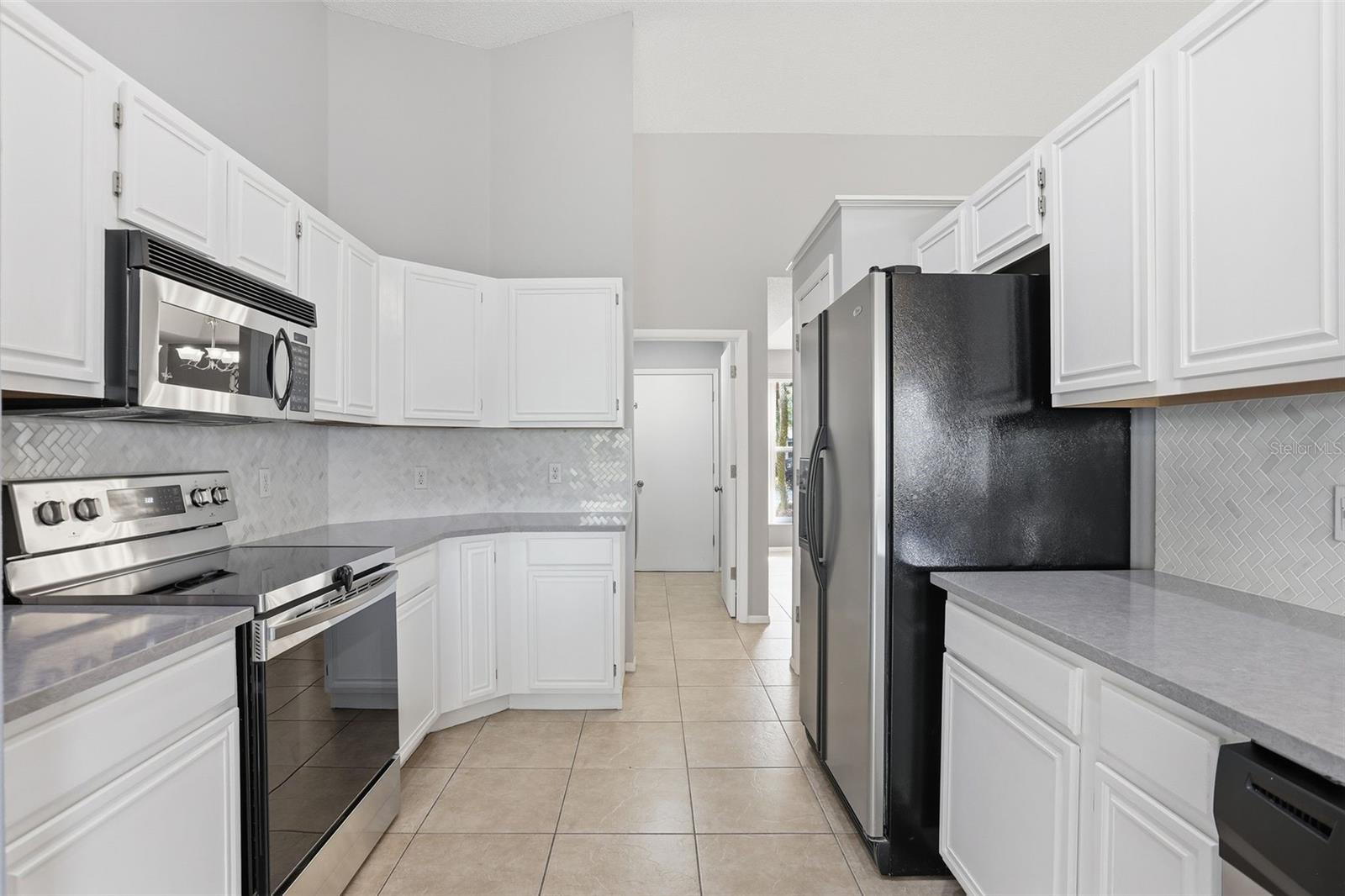 Image 8 of 32 For 1116 Parker Canal Court