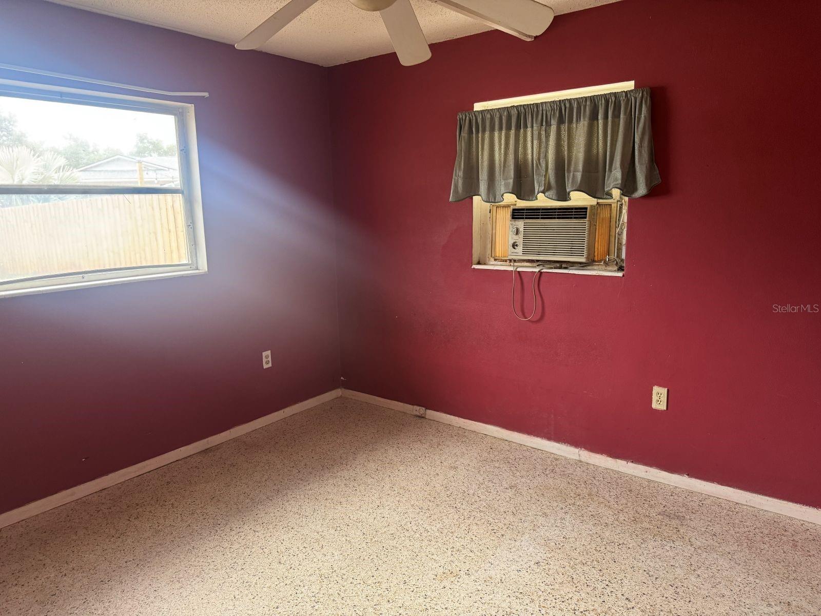 Image 12 of 18 For 2310 Poinsettia Drive