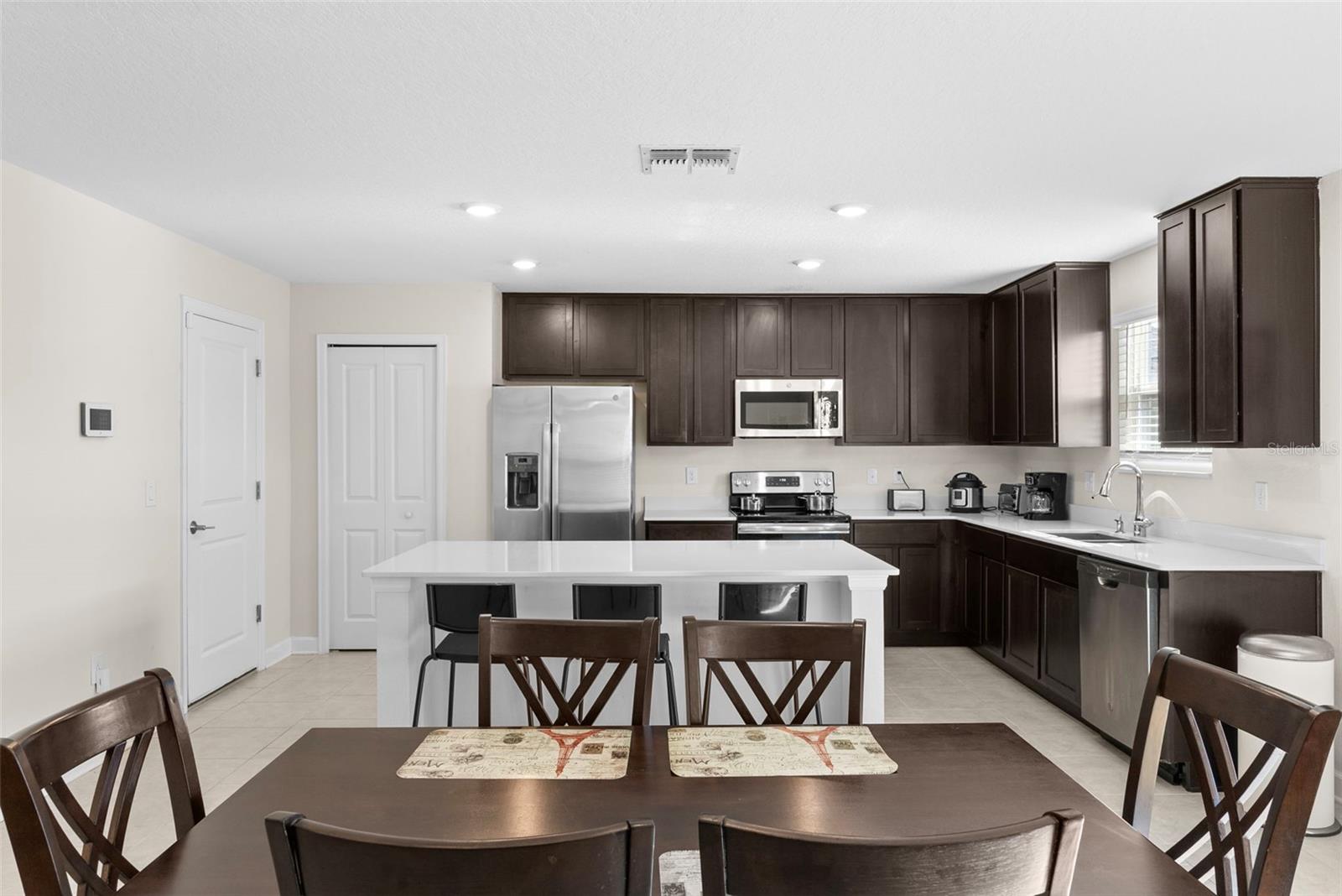 Image 11 of 48 For 740 Simone Court