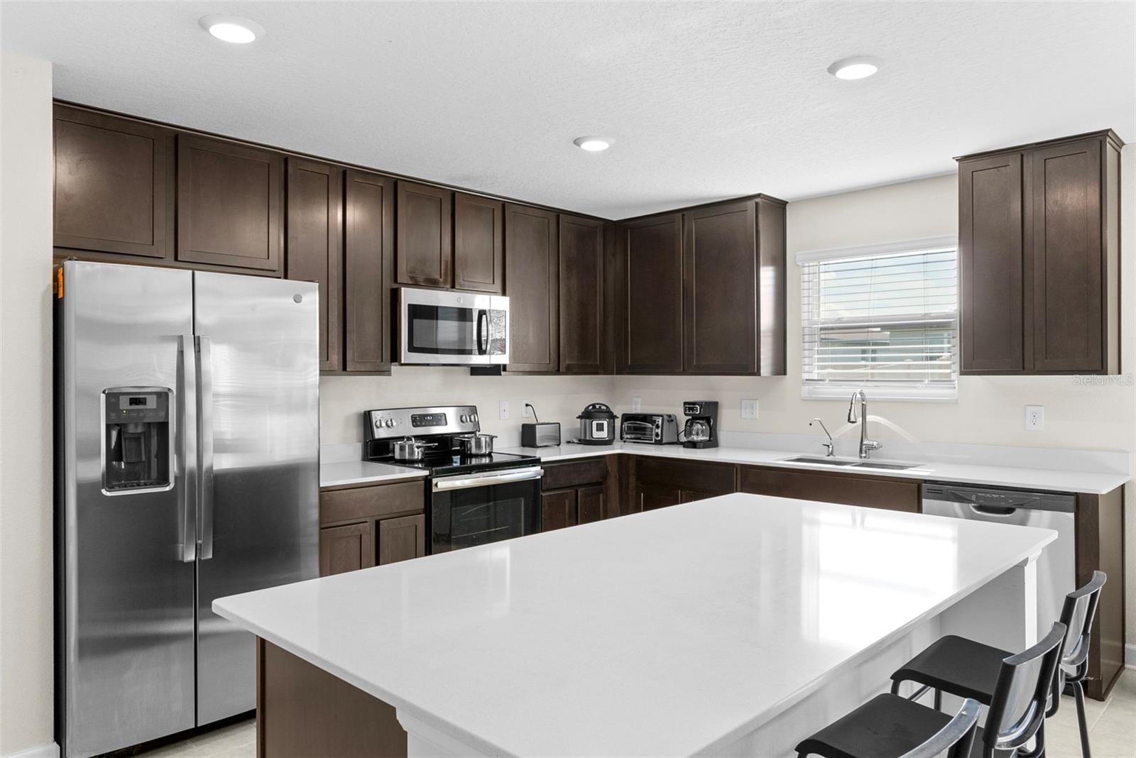 Image 12 of 48 For 740 Simone Court