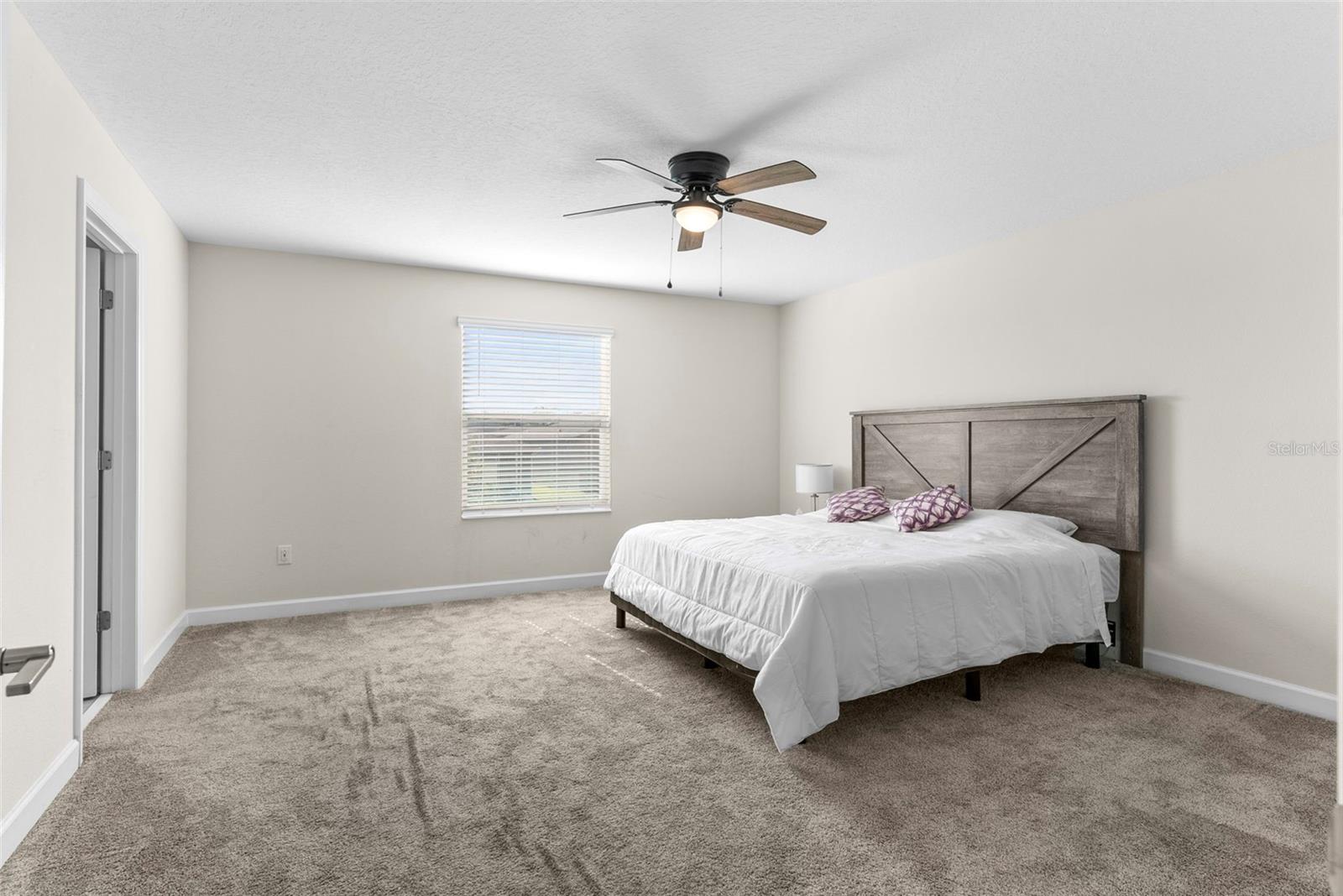 Image 18 of 48 For 740 Simone Court