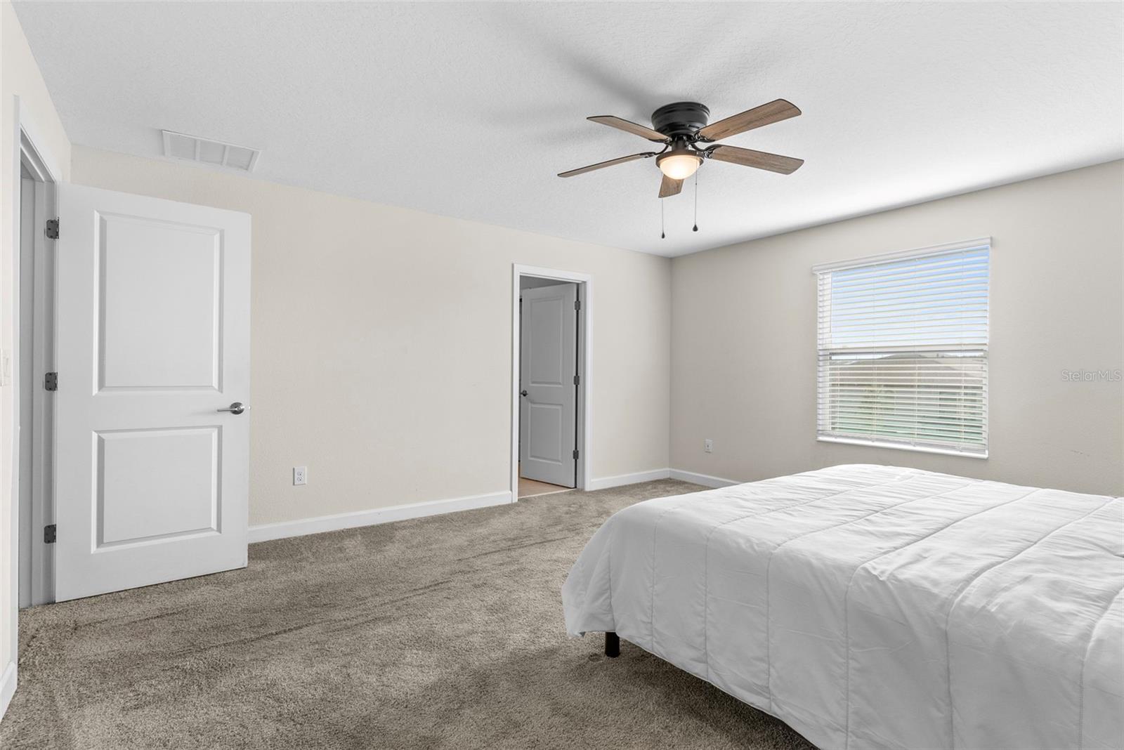 Image 19 of 48 For 740 Simone Court