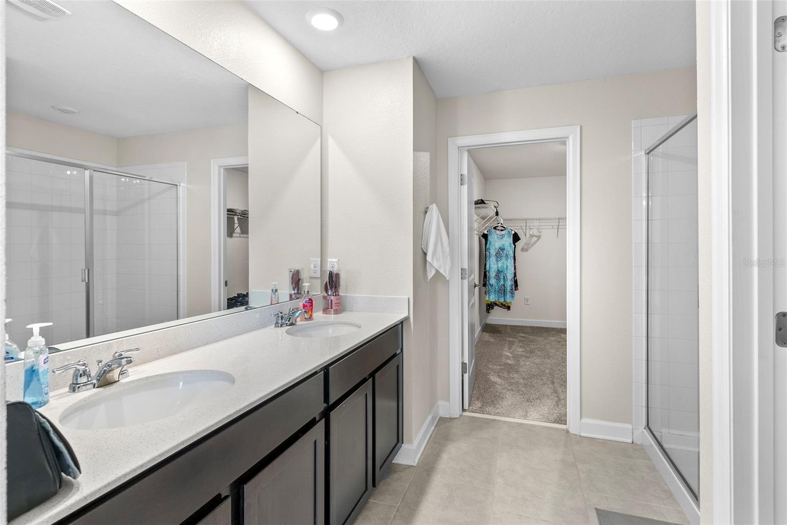 Image 21 of 48 For 740 Simone Court