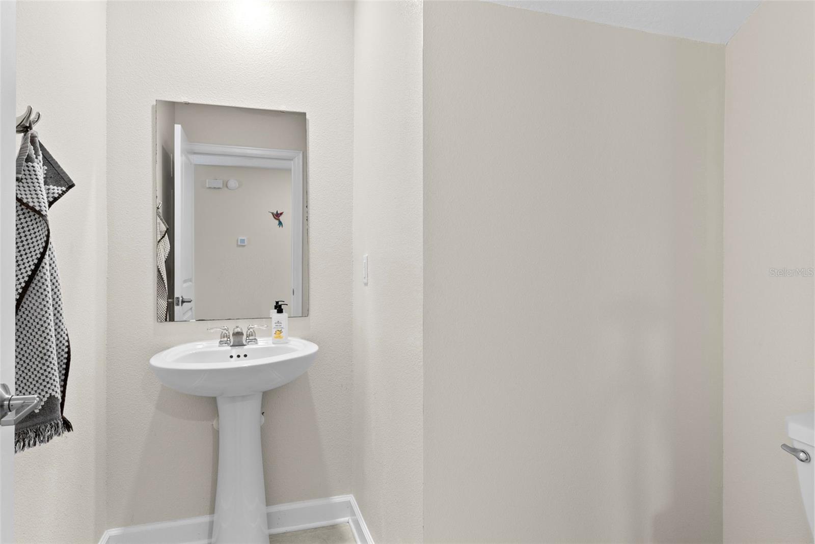 Image 8 of 48 For 740 Simone Court