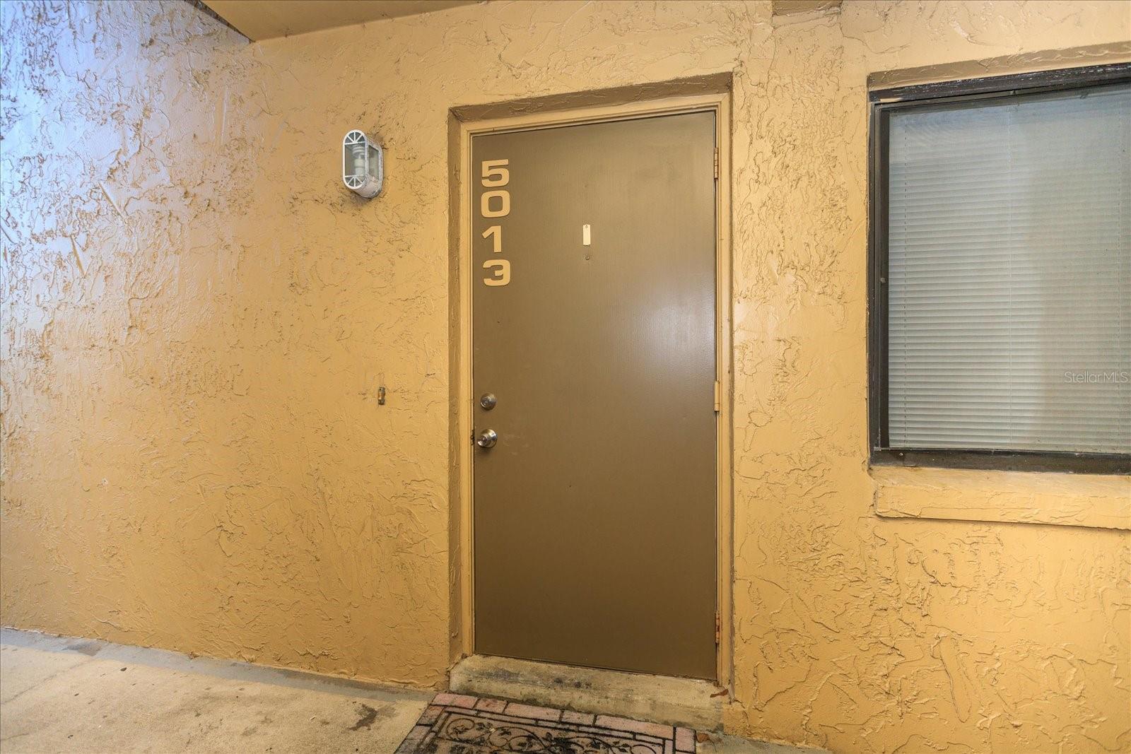 Image 2 of 20 For 5013 Vineland Road 108