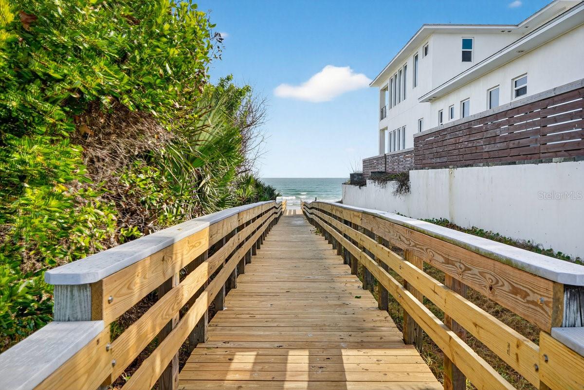 Image 26 of 66 For 4276 Oriole Avenue