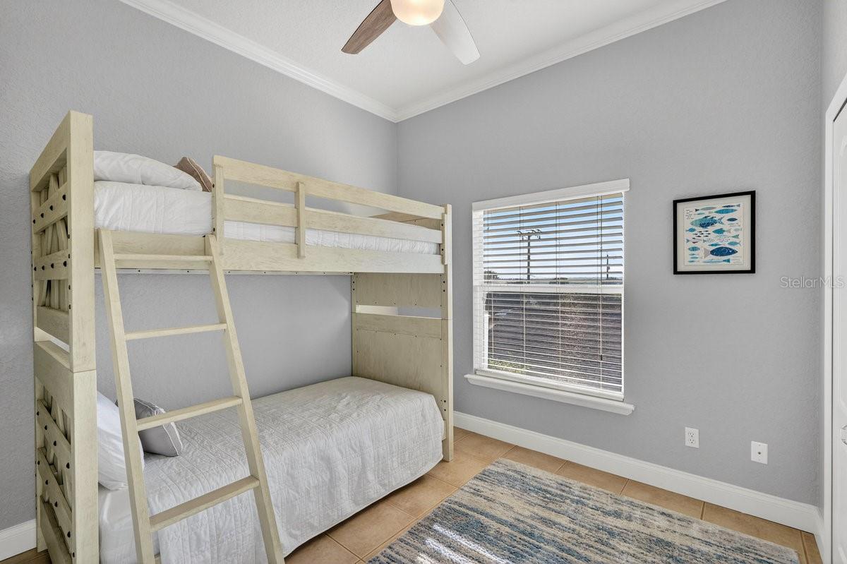 Image 39 of 66 For 4276 Oriole Avenue