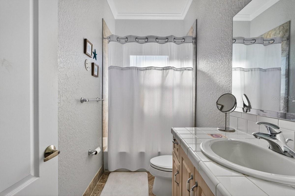 Image 41 of 66 For 4276 Oriole Avenue