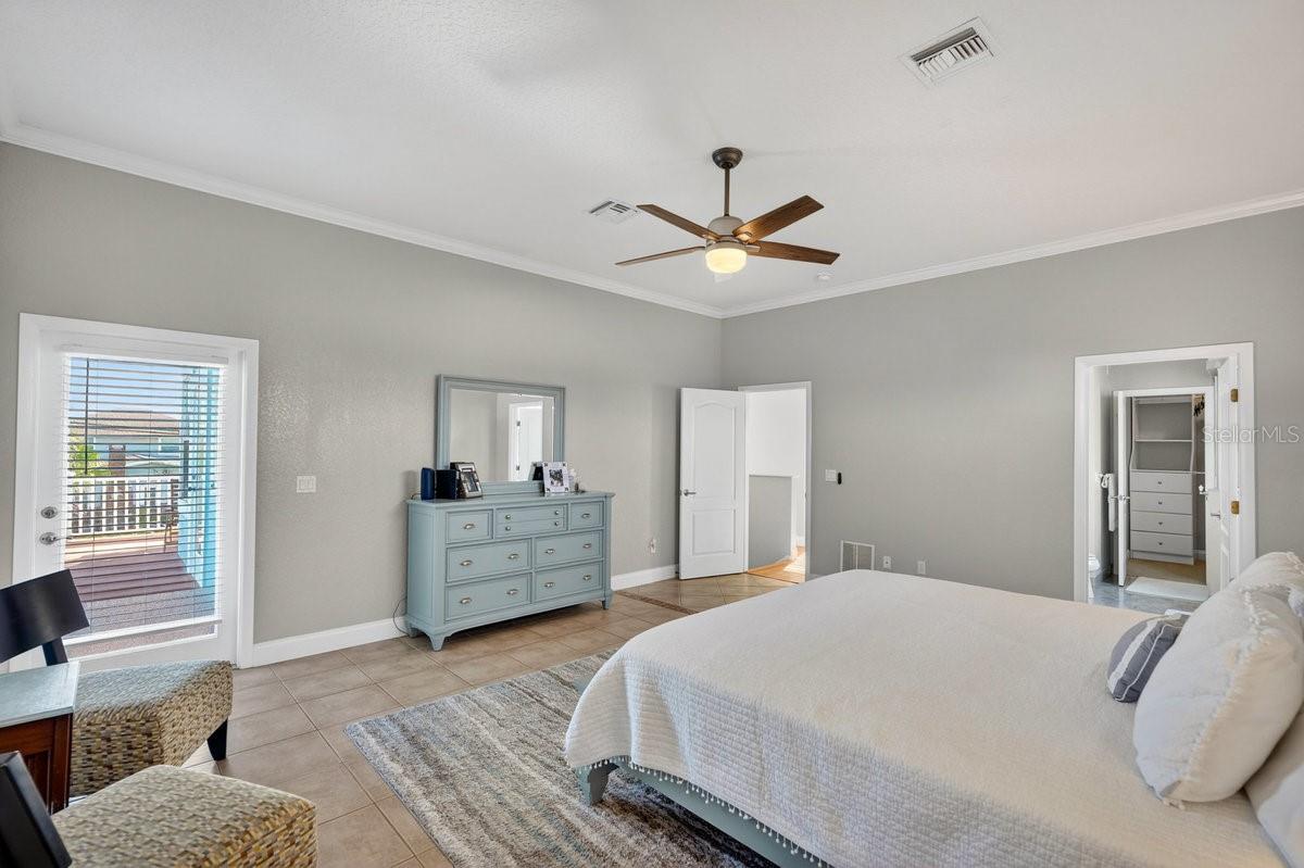 Image 45 of 66 For 4276 Oriole Avenue