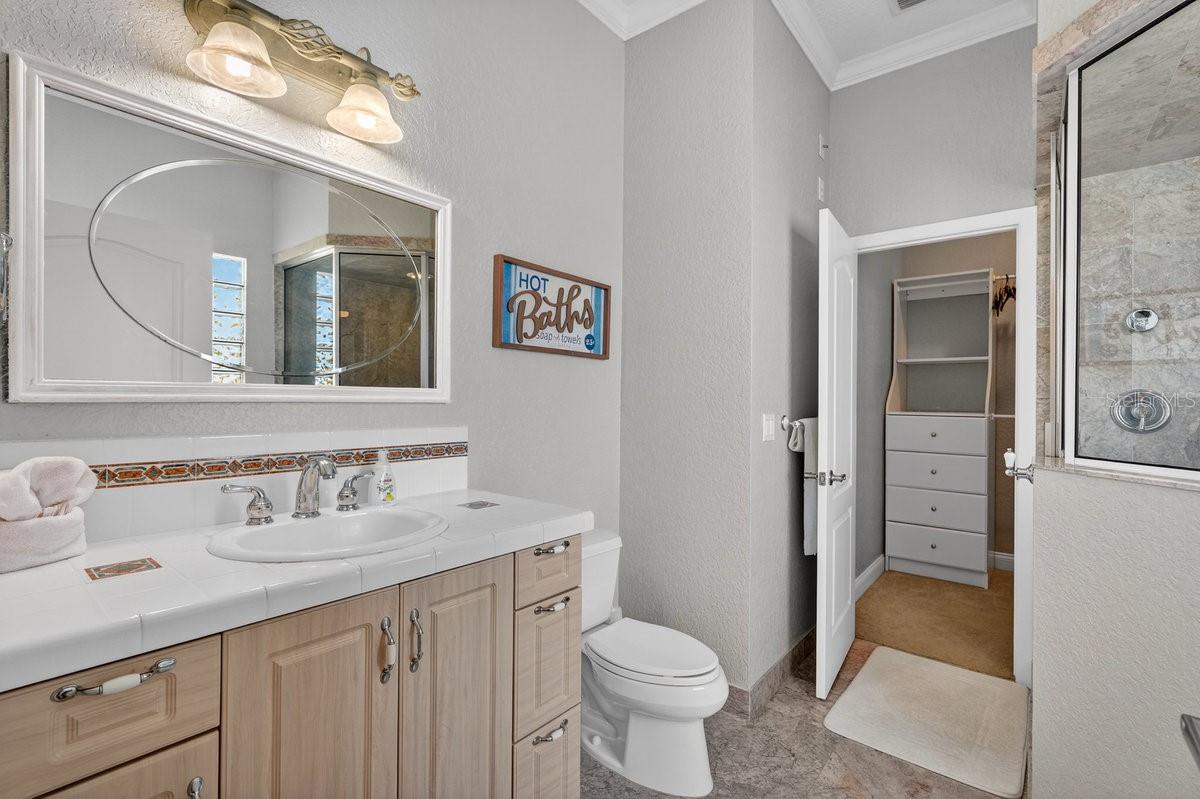 Image 47 of 66 For 4276 Oriole Avenue