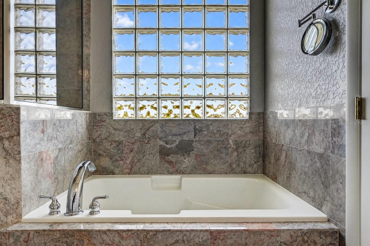 Image 48 of 66 For 4276 Oriole Avenue