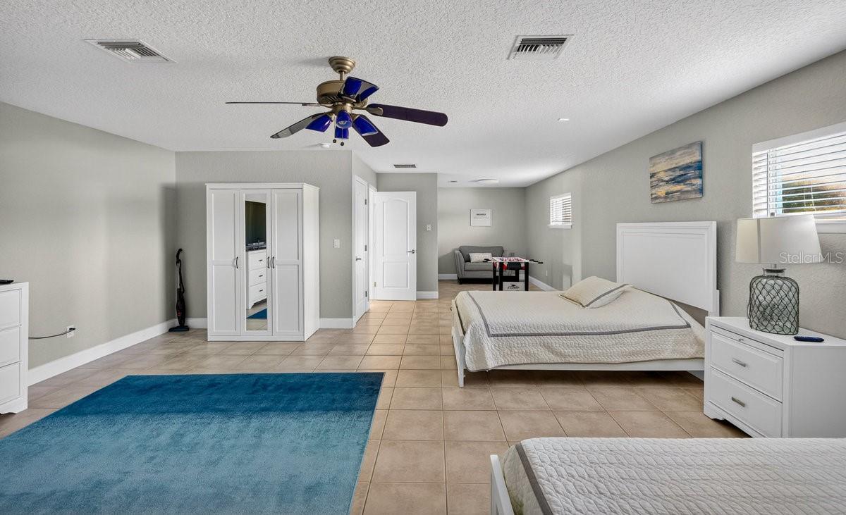 Image 56 of 66 For 4276 Oriole Avenue