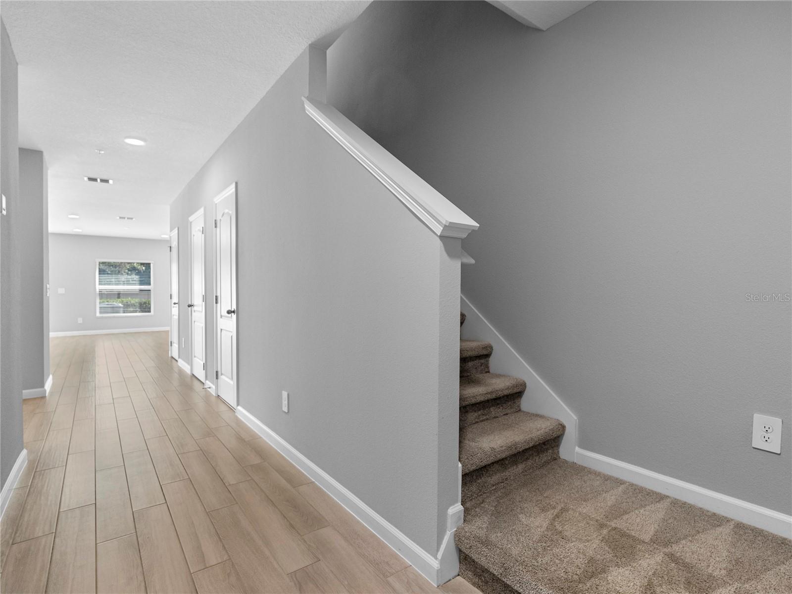 Image 13 of 34 For 463 Cape Honeysuckle Place