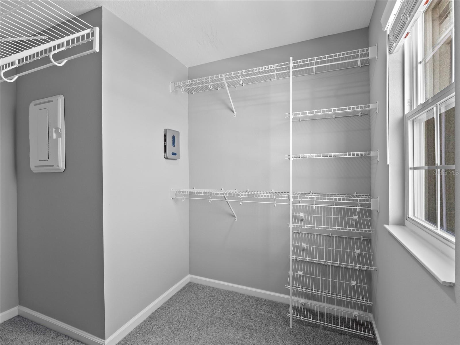 Image 25 of 34 For 463 Cape Honeysuckle Place