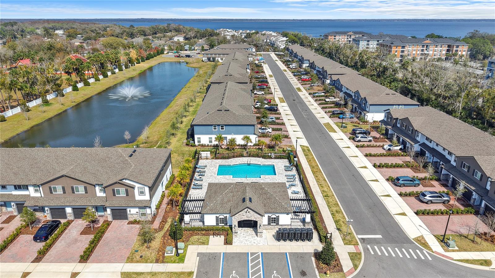 Image 33 of 34 For 463 Cape Honeysuckle Place