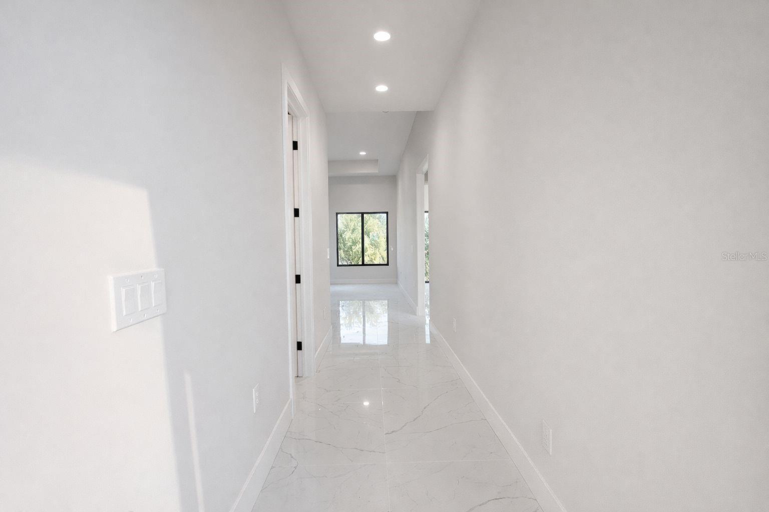 Image 20 of 34 For 9477 Attica Circle