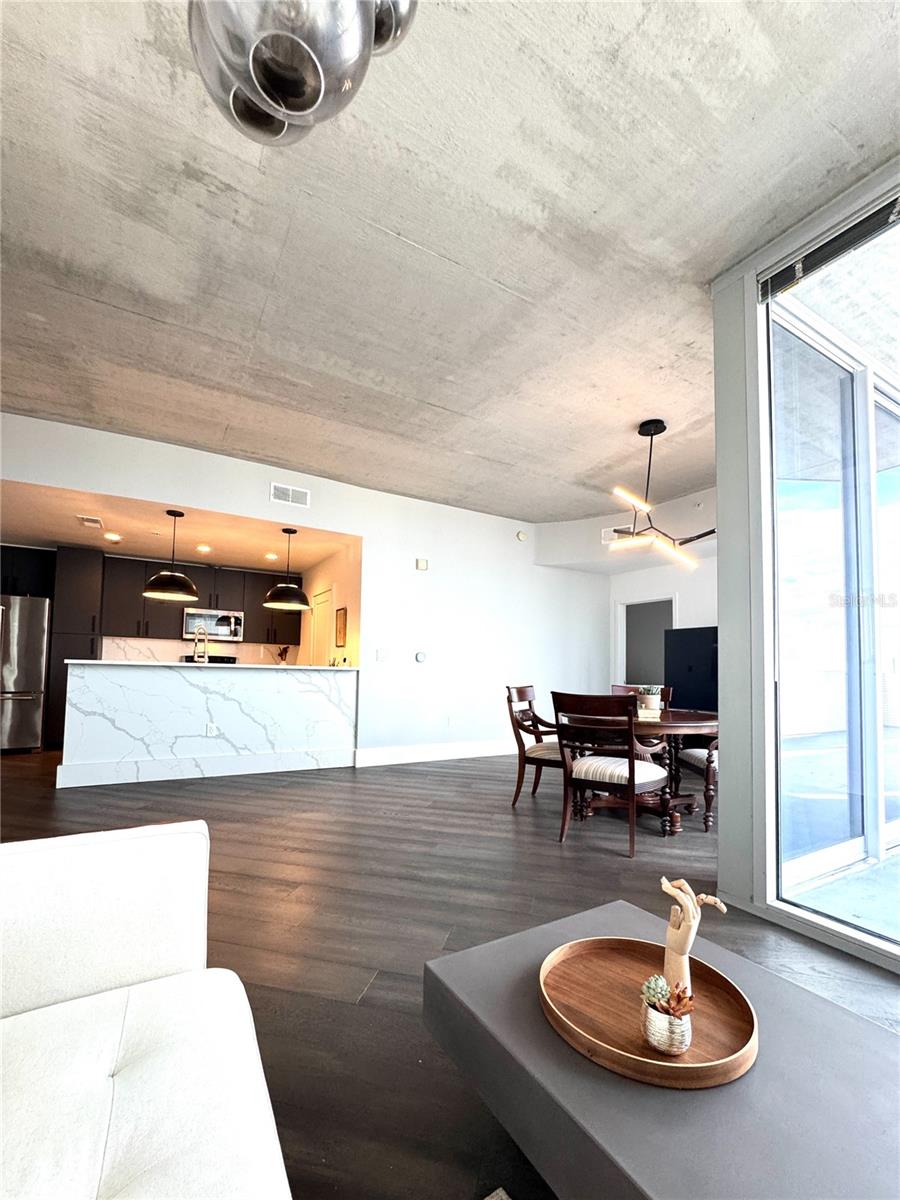 Image 32 of 46 For 155 Court Avenue 1001