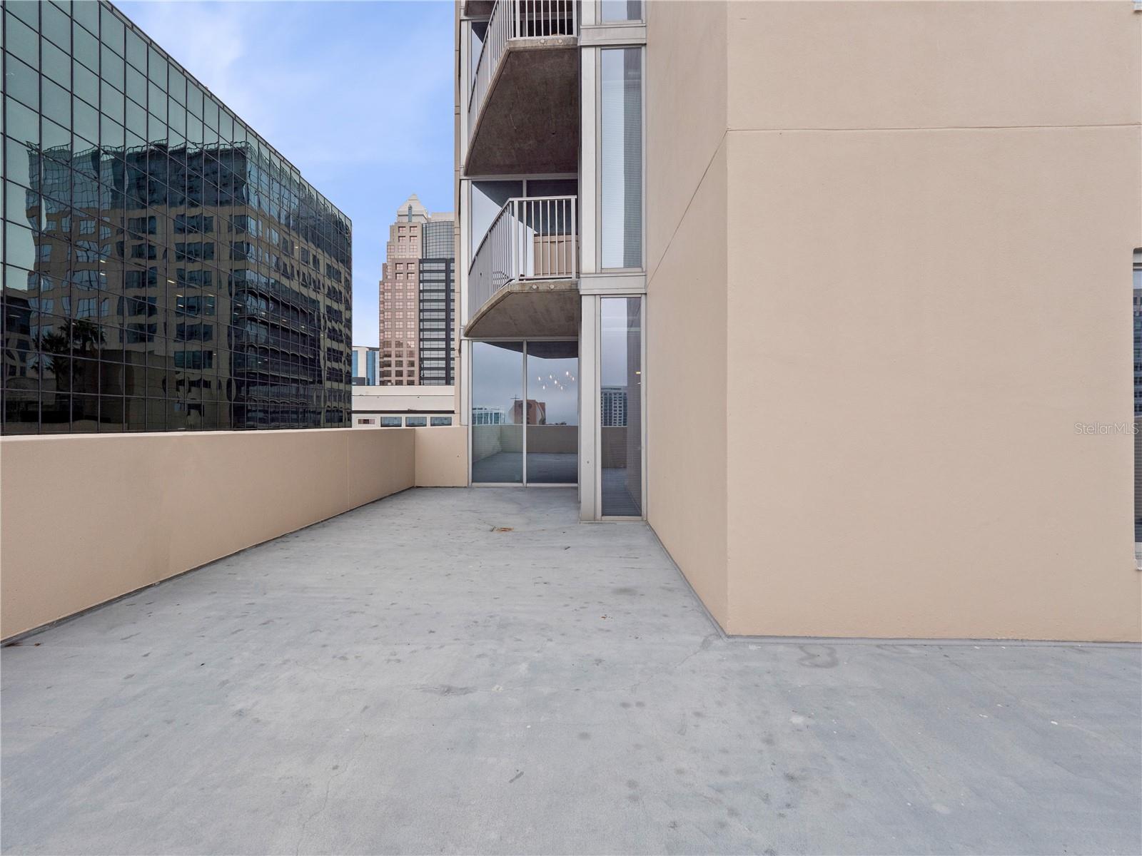 Image 44 of 46 For 155 Court Avenue 1001