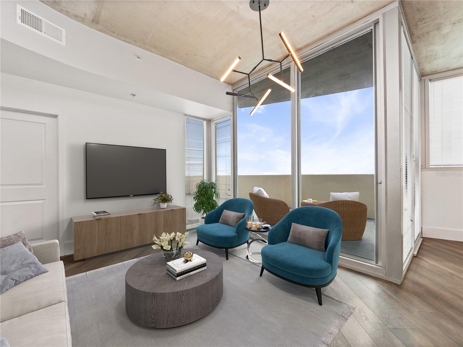 Image 6 of 46 For 155 Court Avenue 1001