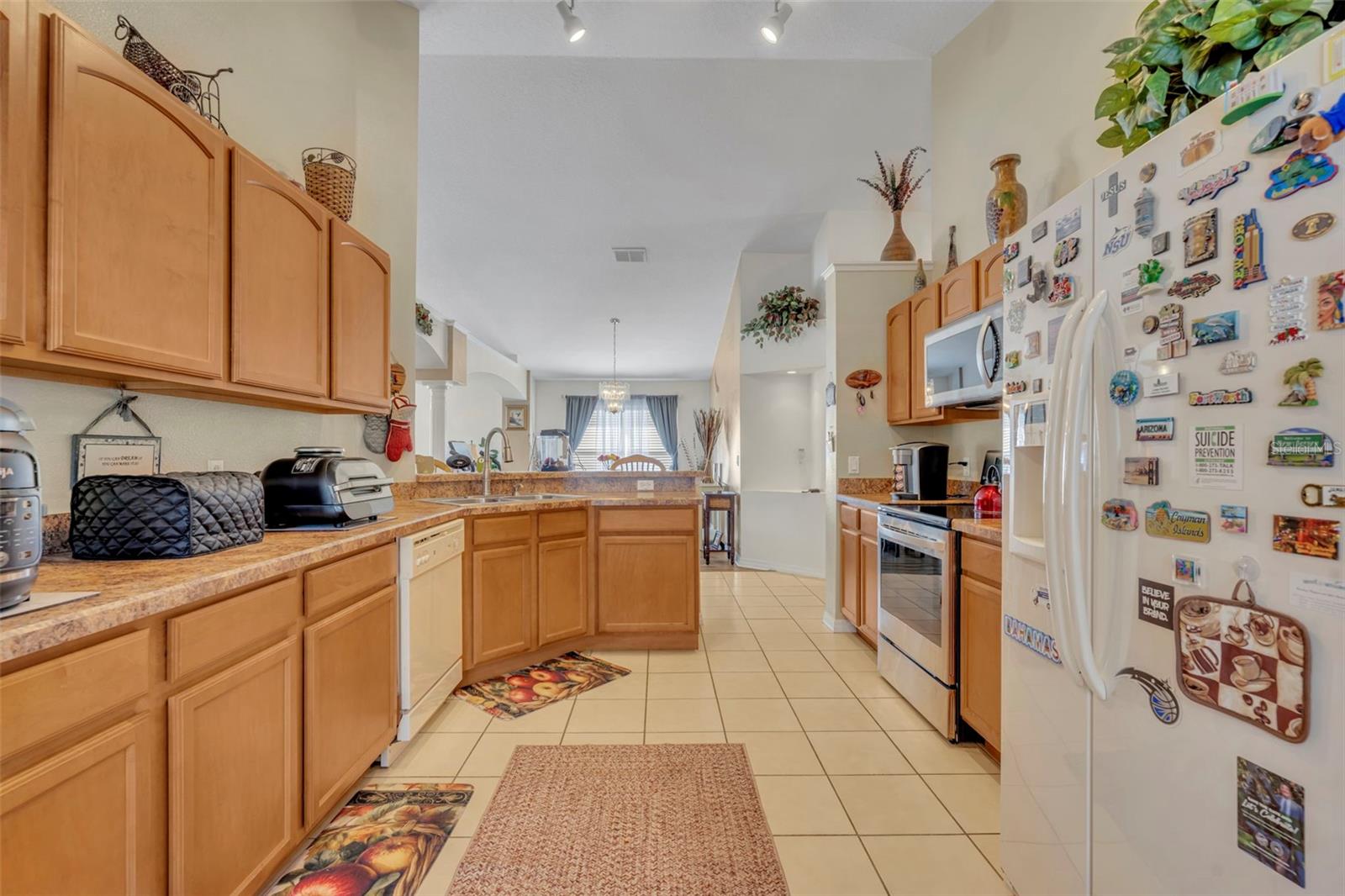 Image 12 of 34 For 170 Thornbury Drive