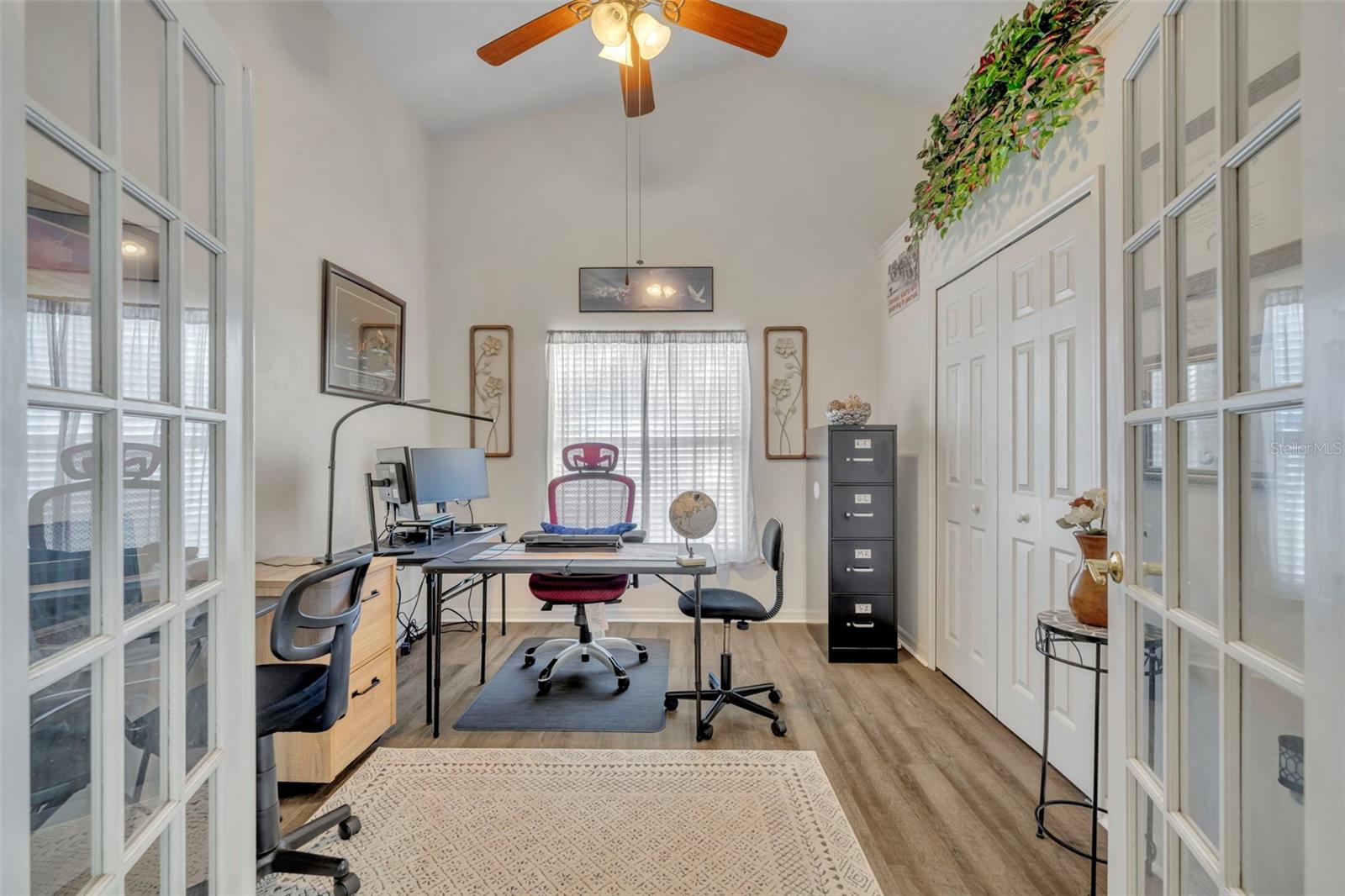 Image 19 of 34 For 170 Thornbury Drive