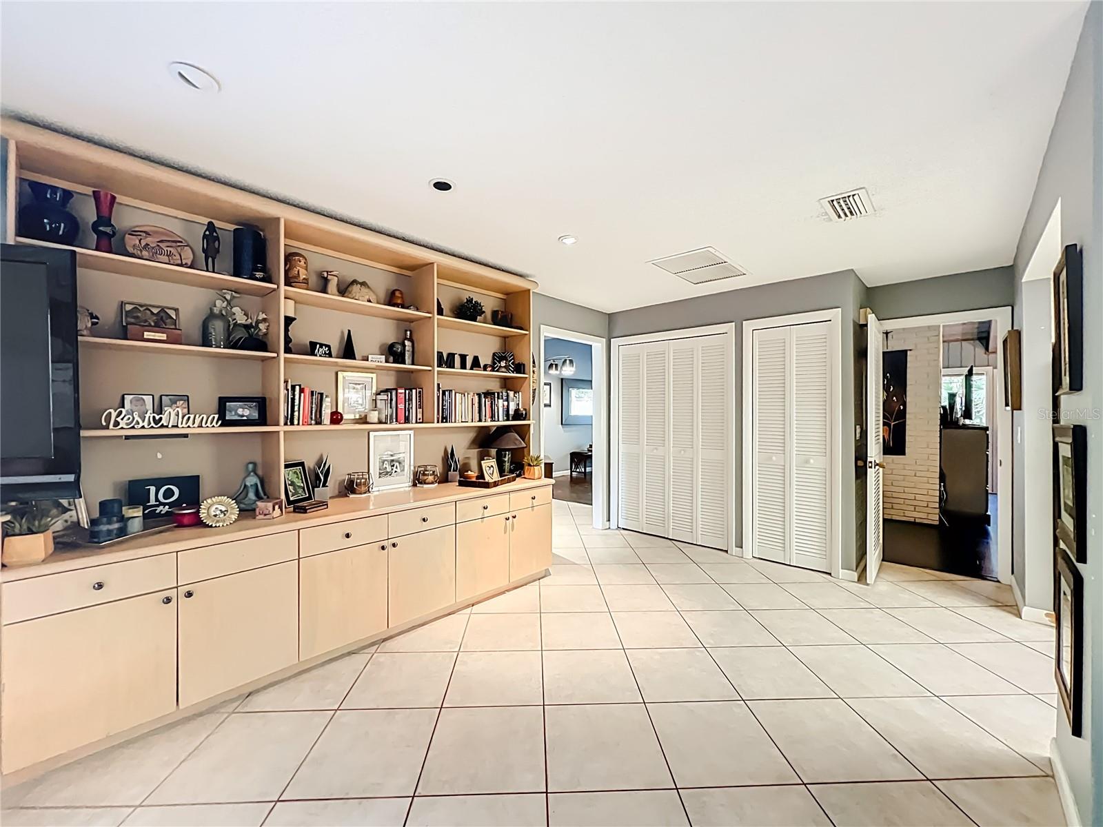 Image 20 of 28 For 104 Juniper Lane