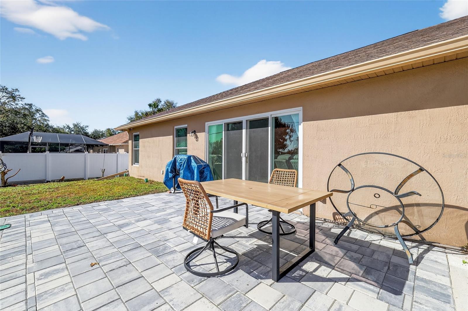 Image 26 of 31 For 2212 Lake Pointe Circle