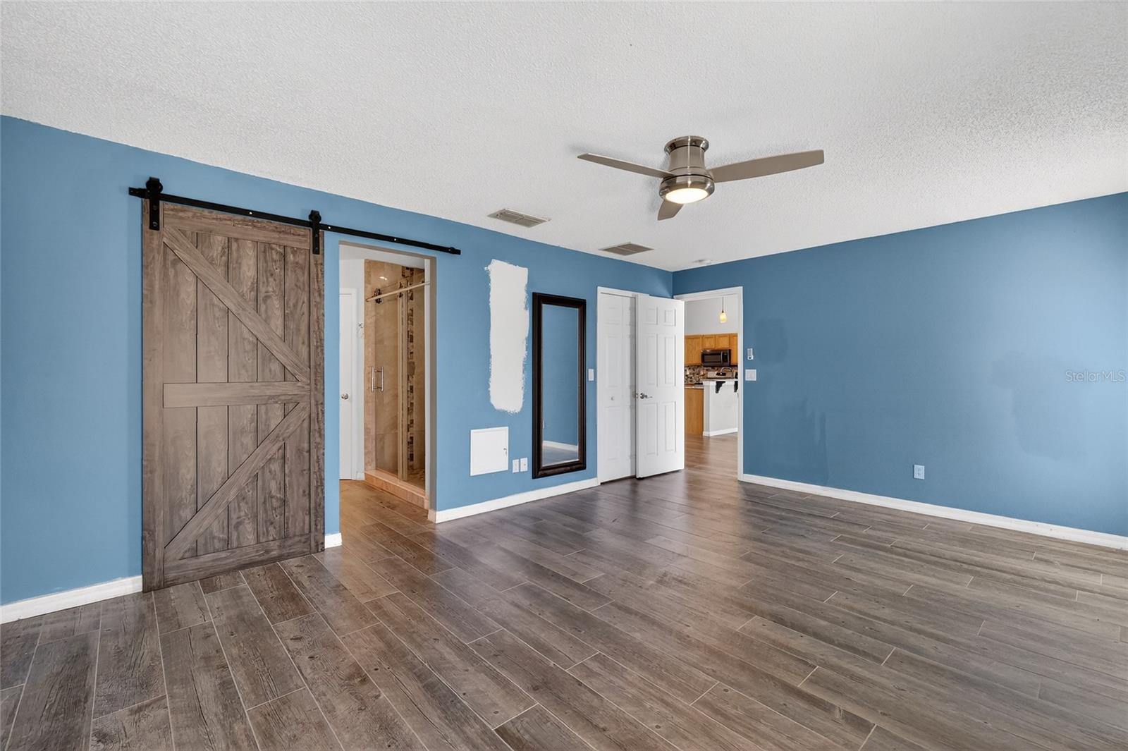 Image 5 of 31 For 2212 Lake Pointe Circle