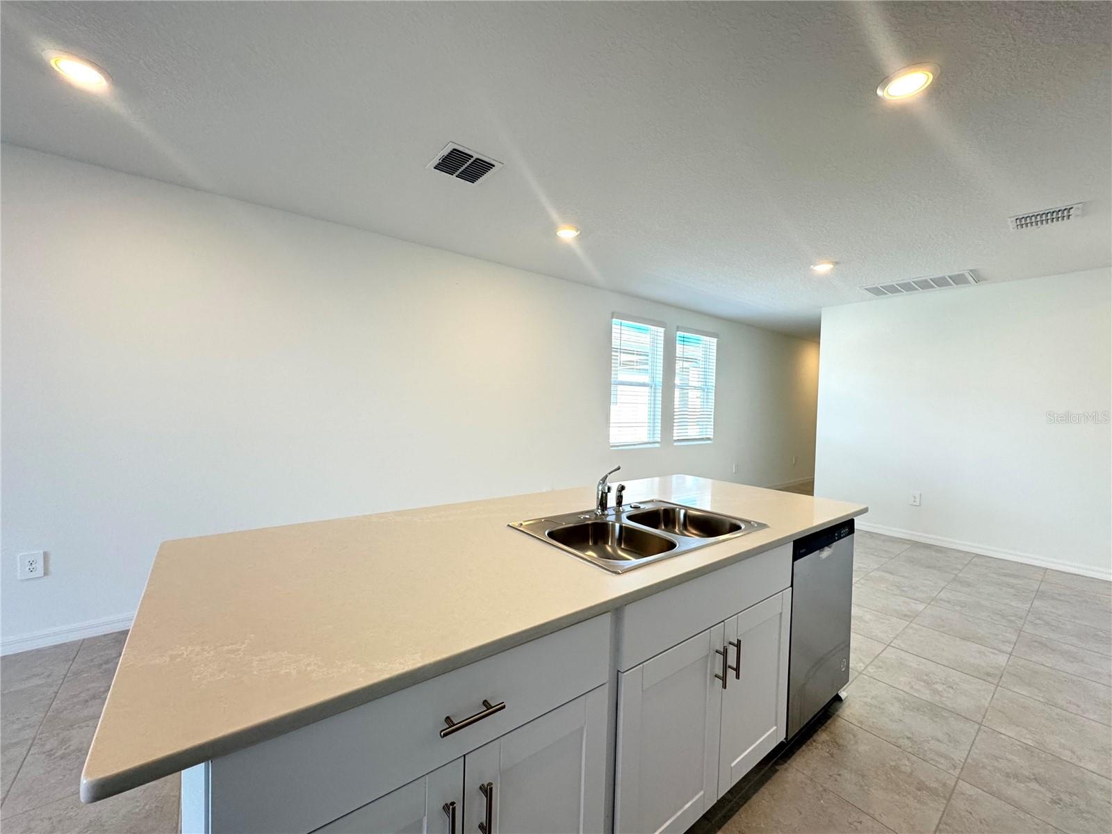 Image 12 of 29 For 3201 Viceroy Court