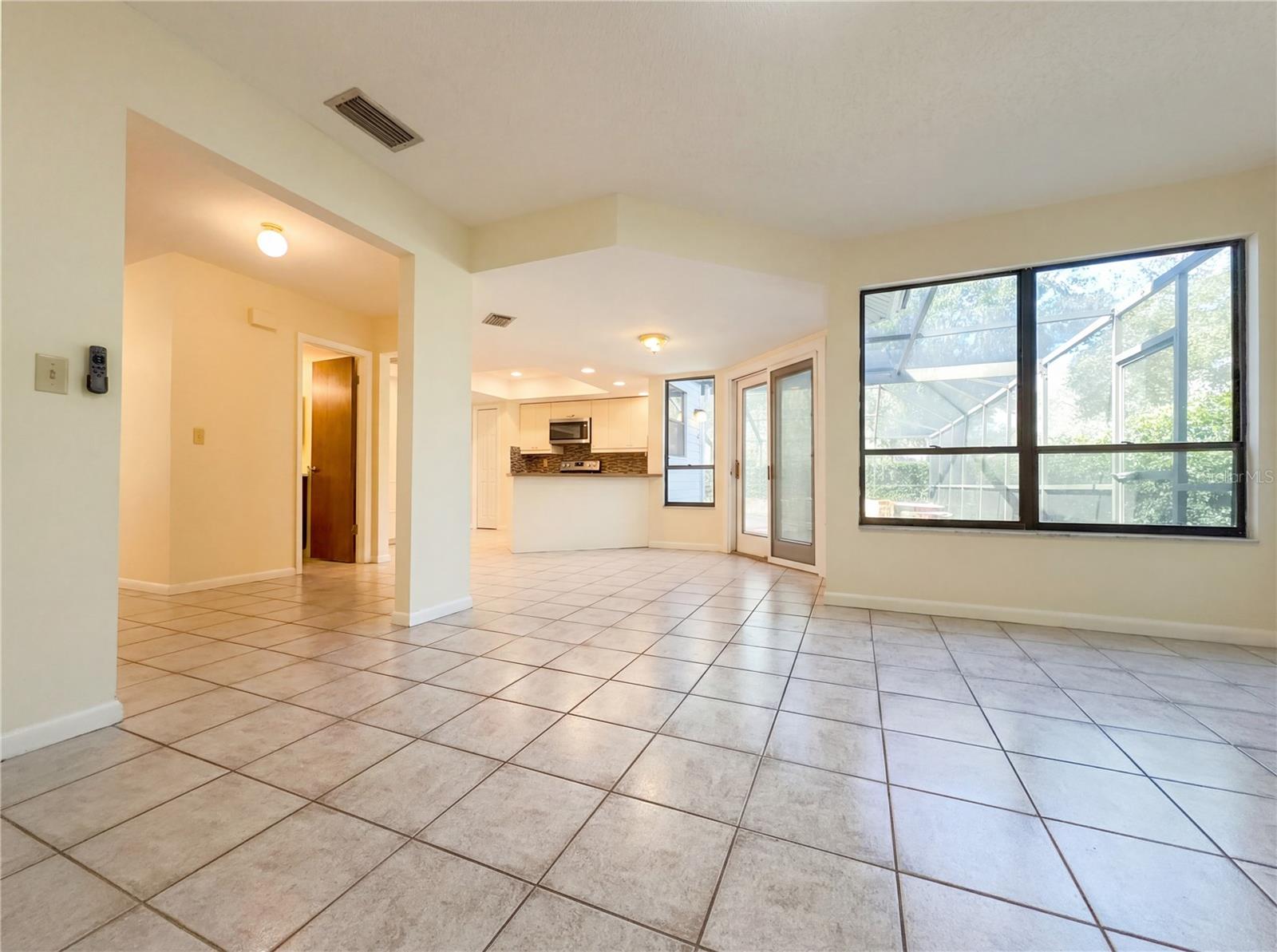 Image 10 of 28 For 16116 Gardendale Drive