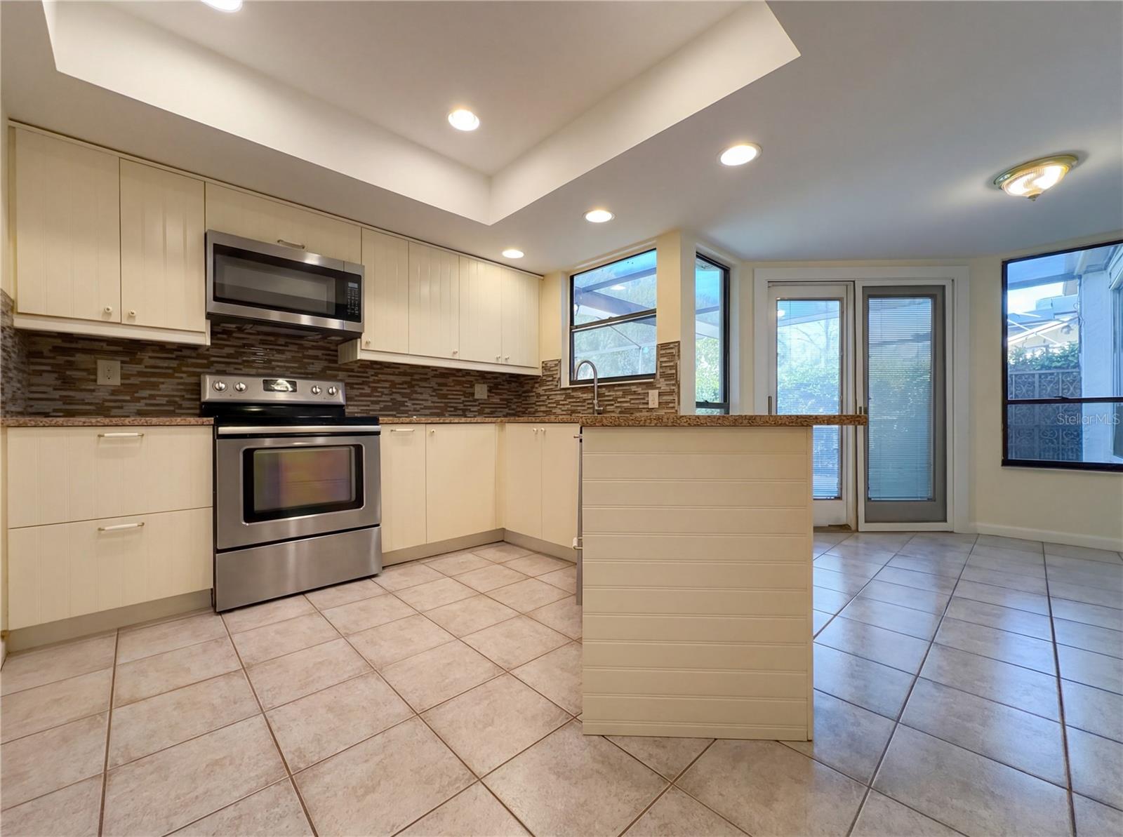 Image 13 of 28 For 16116 Gardendale Drive