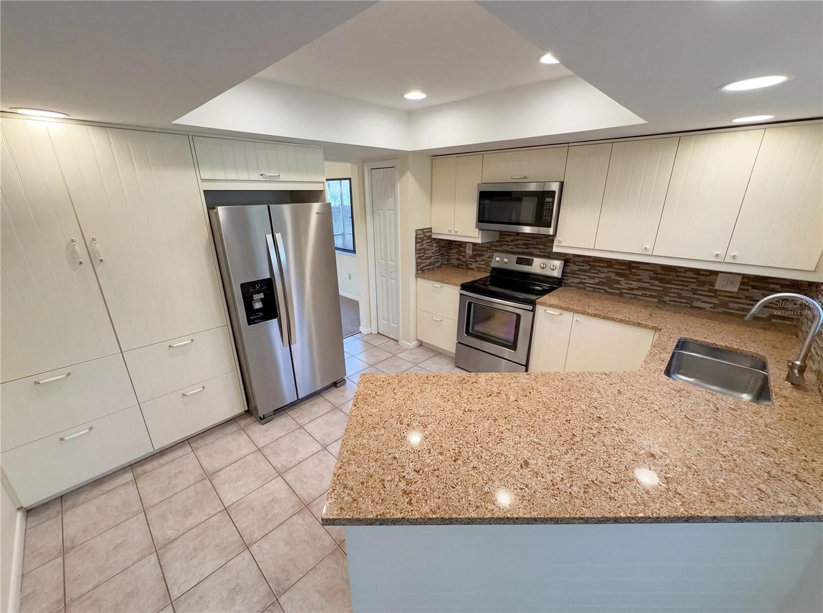 Image 2 of 28 For 16116 Gardendale Drive