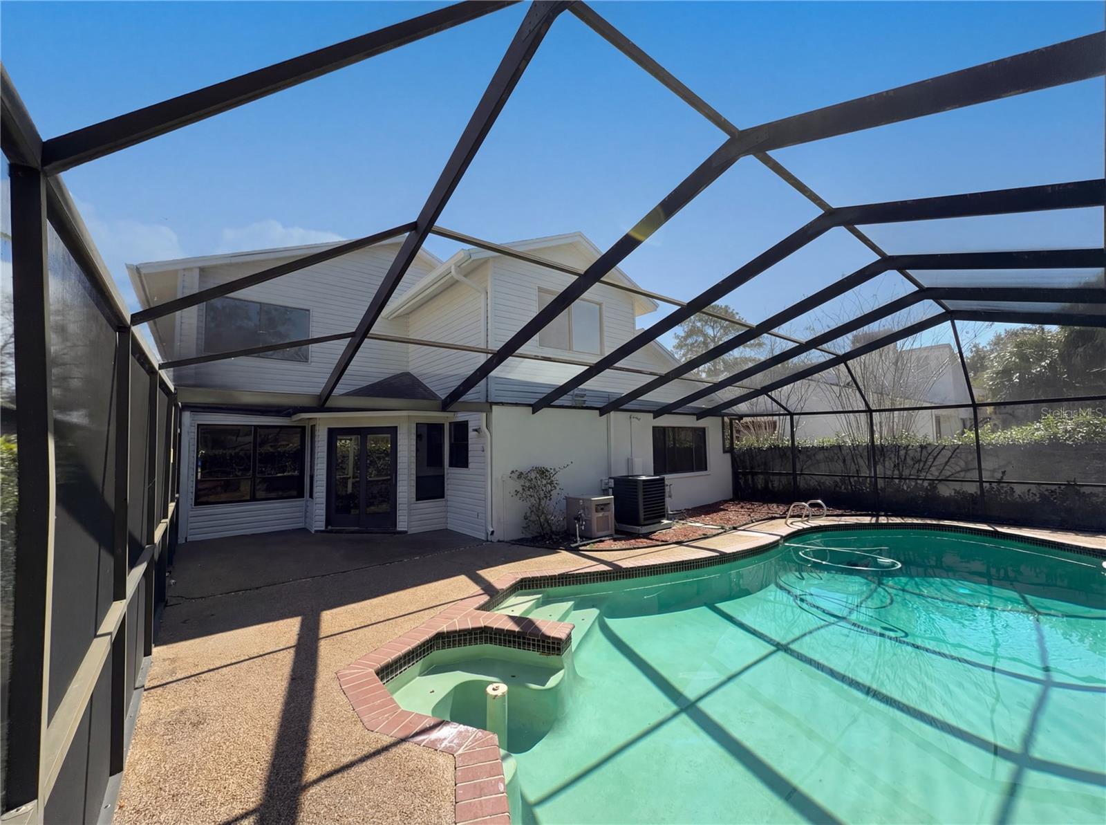 Image 5 of 28 For 16116 Gardendale Drive