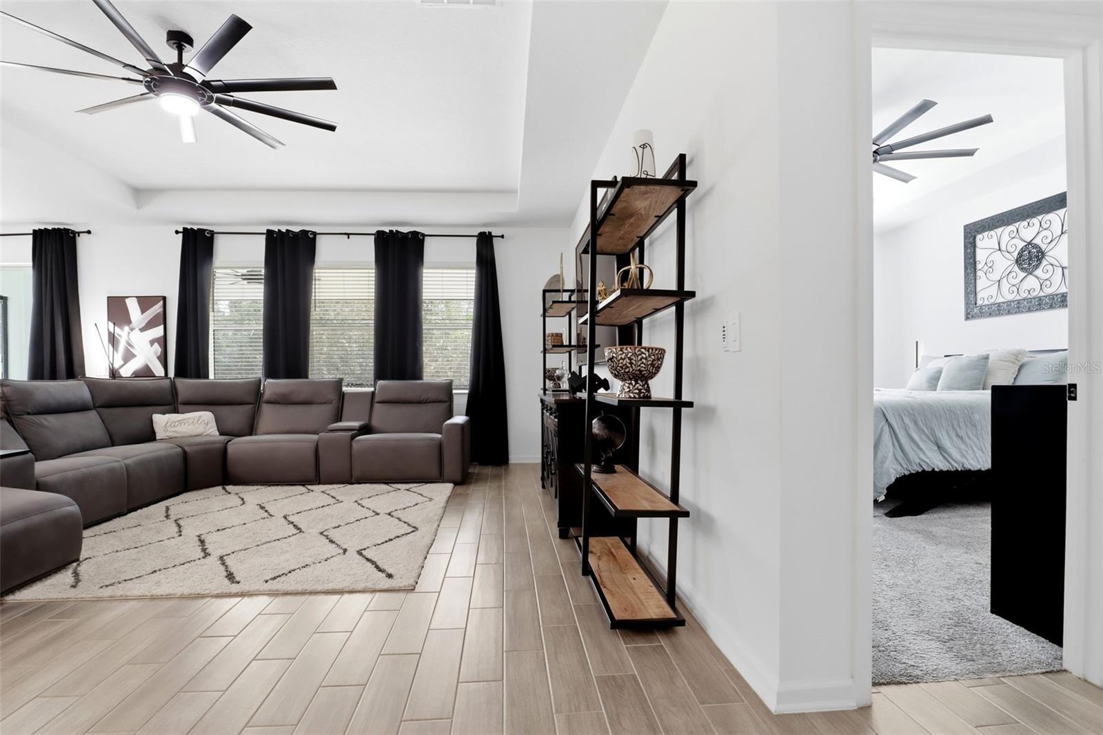 Image 20 of 68 For 6286 Lakepine Street