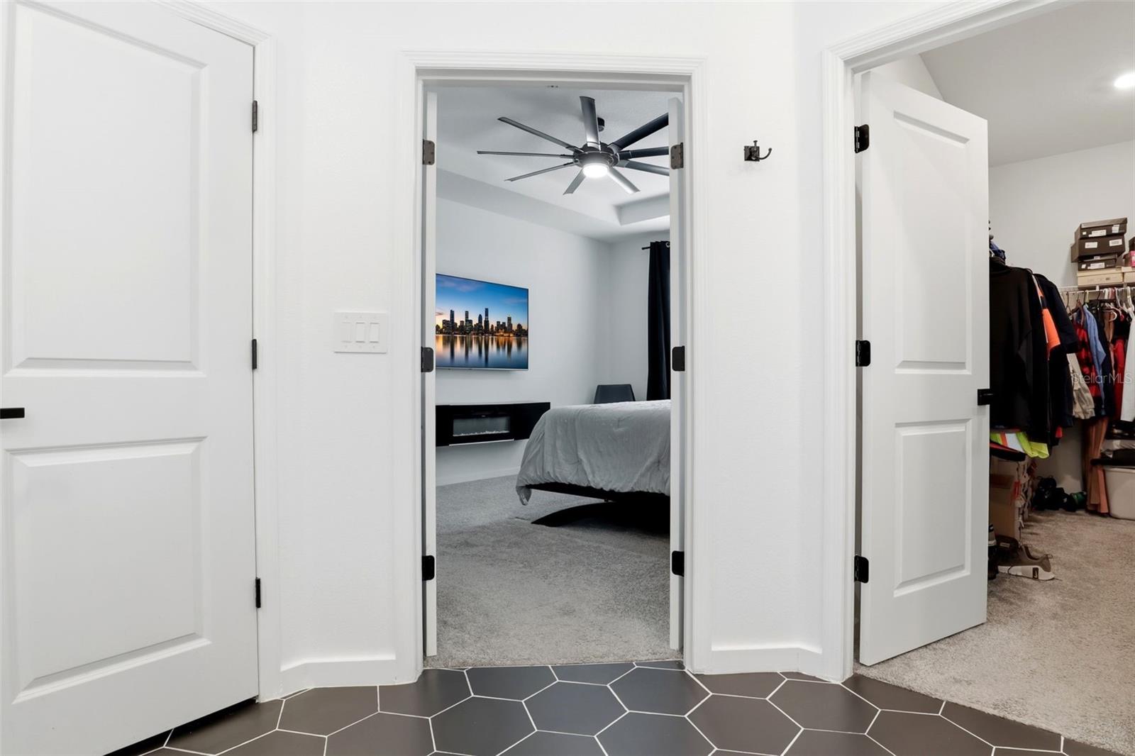 Image 32 of 68 For 6286 Lakepine Street