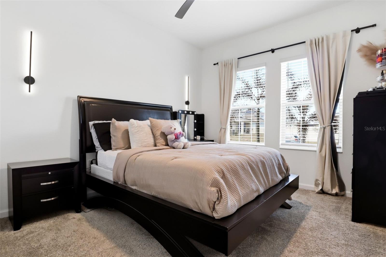 Image 39 of 68 For 6286 Lakepine Street